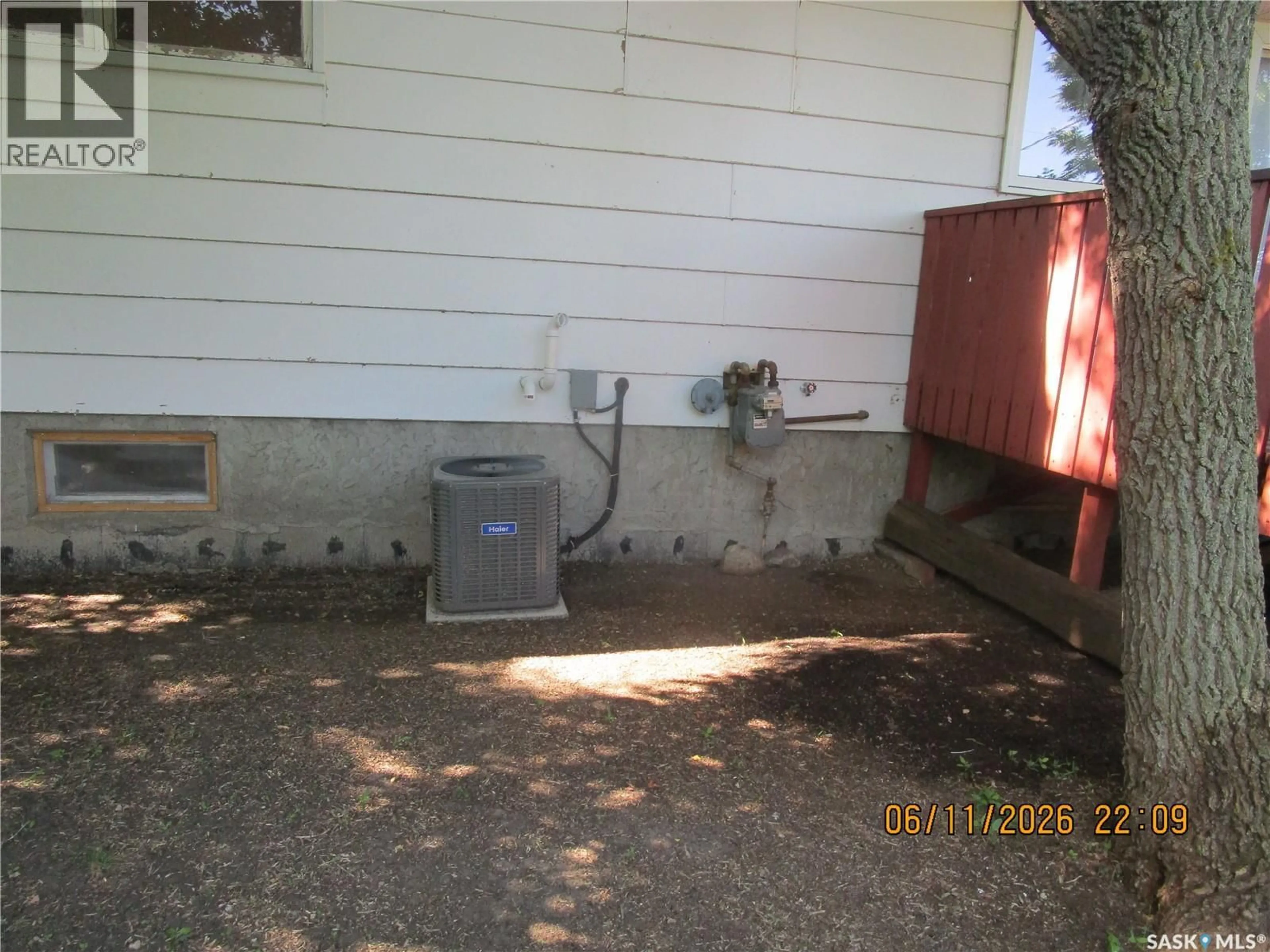 Unknown for 504 4TH AVENUE, Assiniboia Saskatchewan S0H0B0