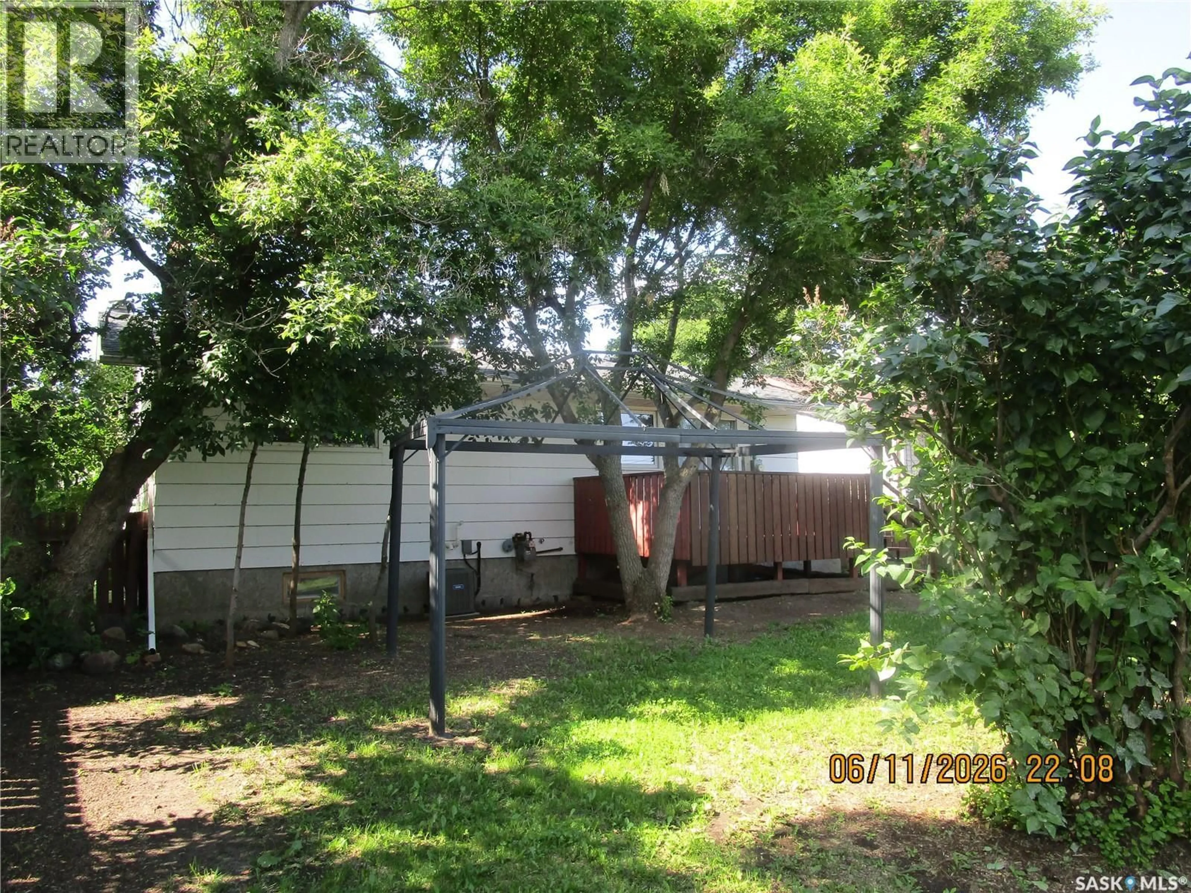 Shed for 504 4TH AVENUE, Assiniboia Saskatchewan S0H0B0