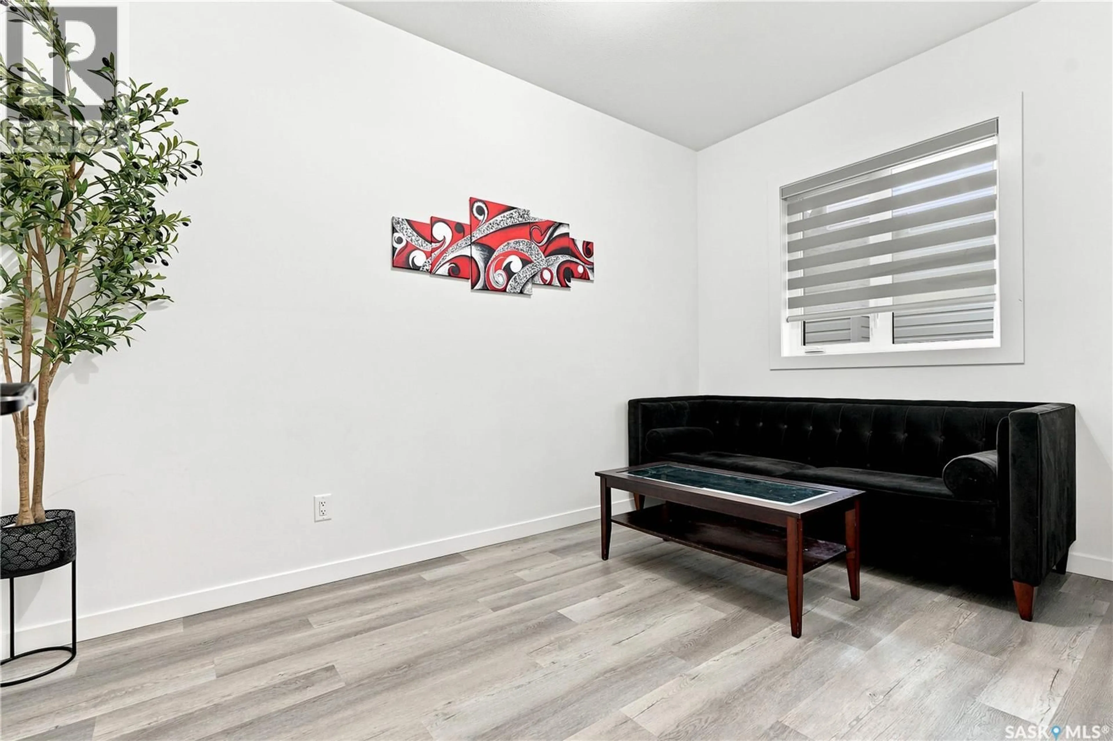 Living room with furniture, unknown for 530 TASKAMANWA STREET, Saskatoon Saskatchewan S7V1P8