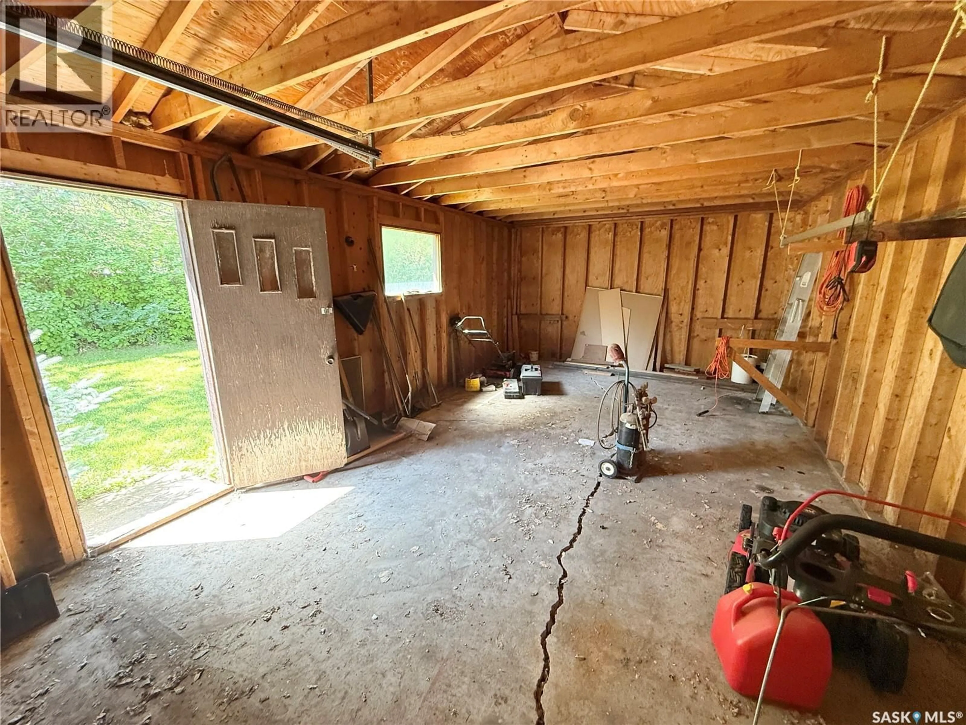 Unknown for 1117 HARTNEY AVENUE, Weyburn Saskatchewan S4H0L9