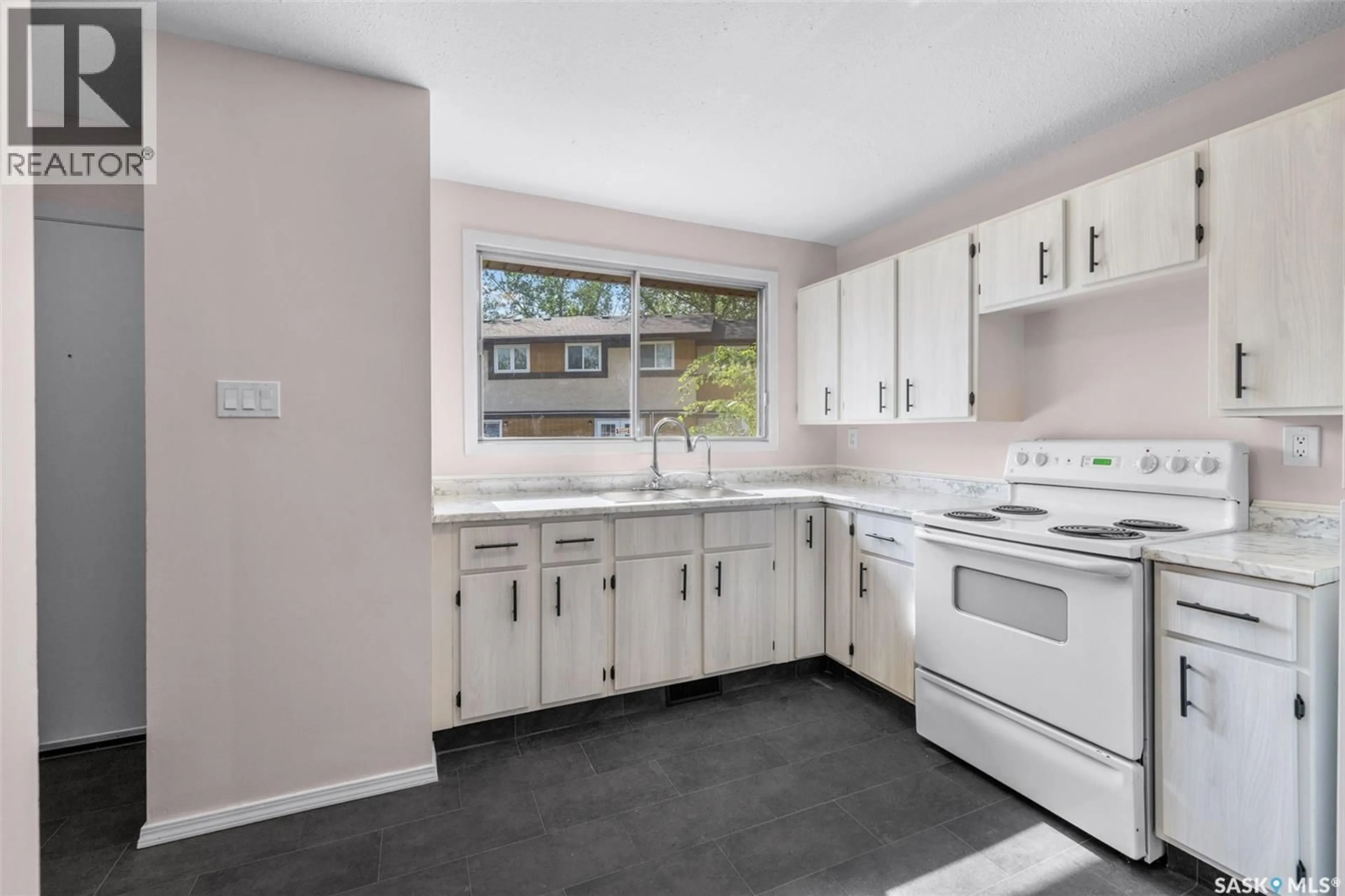 Standard kitchen, ceramic/tile floor for 1342 BROWN STREET, Regina Saskatchewan S4N5M3