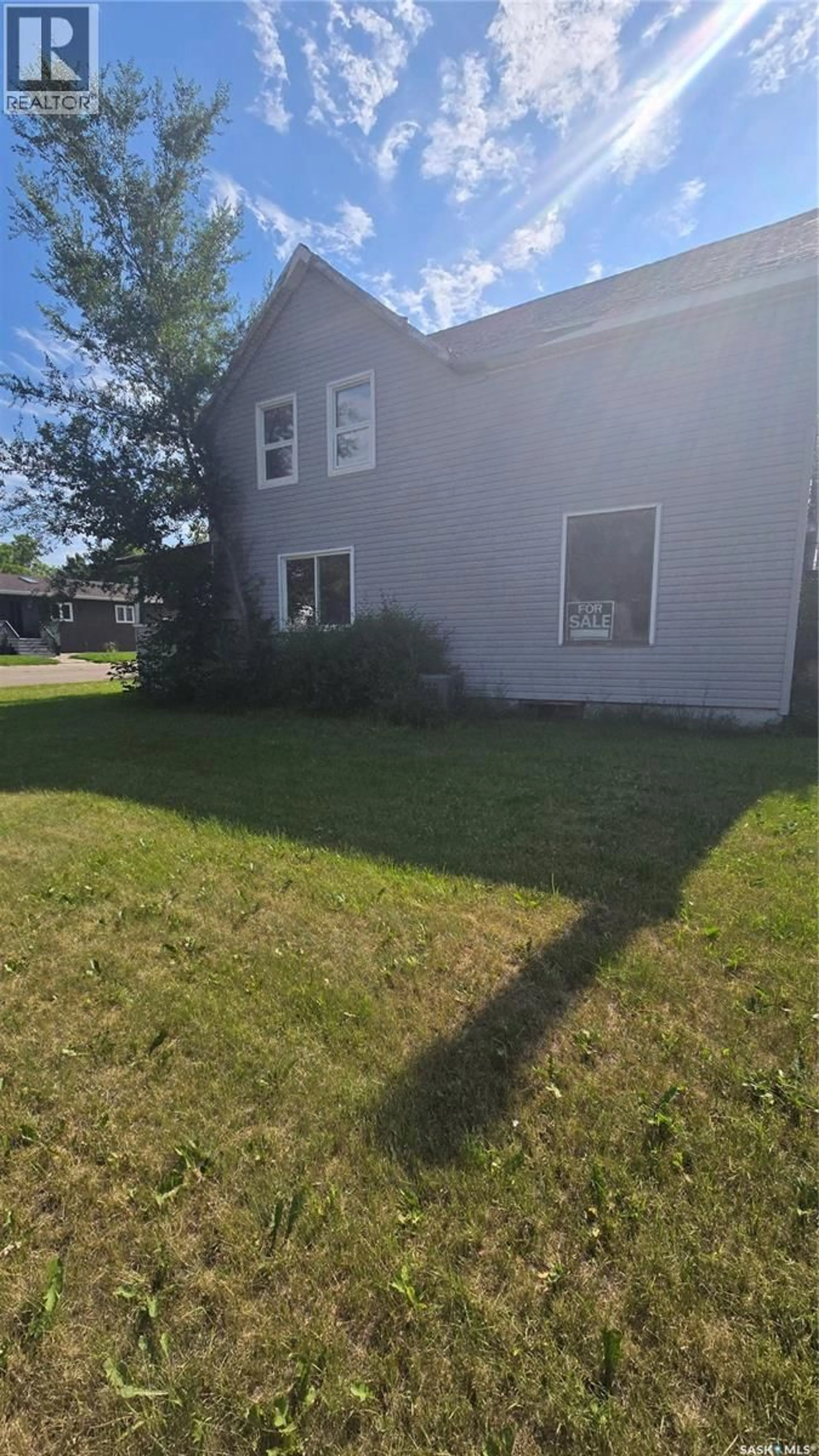 Unknown for 816 PACIFIC AVENUE, Carnduff Saskatchewan S0C0S0