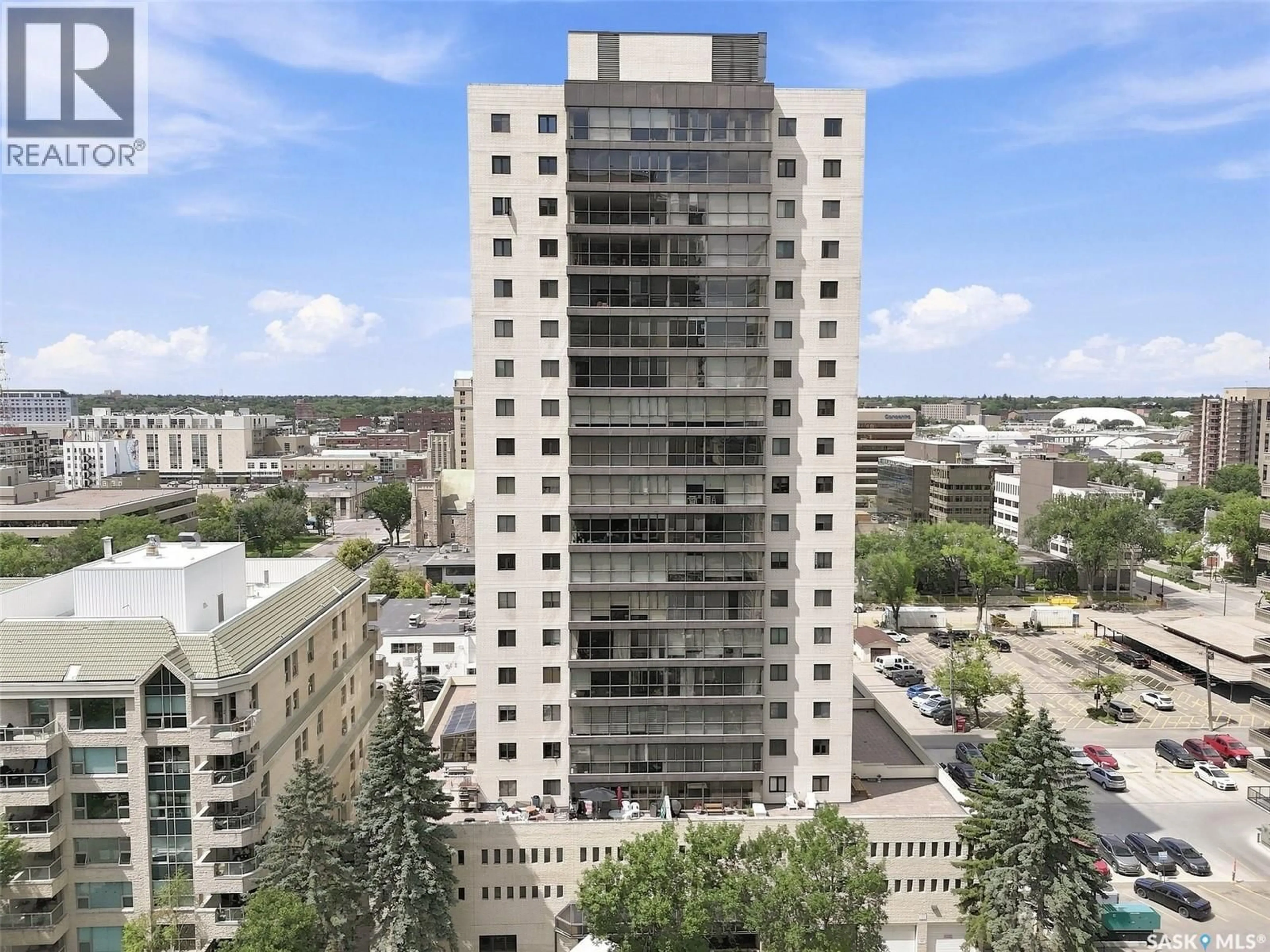 A pic from outside/outdoor area/front of a property/back of a property/a pic from drone, city buildings view from balcony for N - 2102 315 5TH AVENUE, Saskatoon Saskatchewan S7K5Z8
