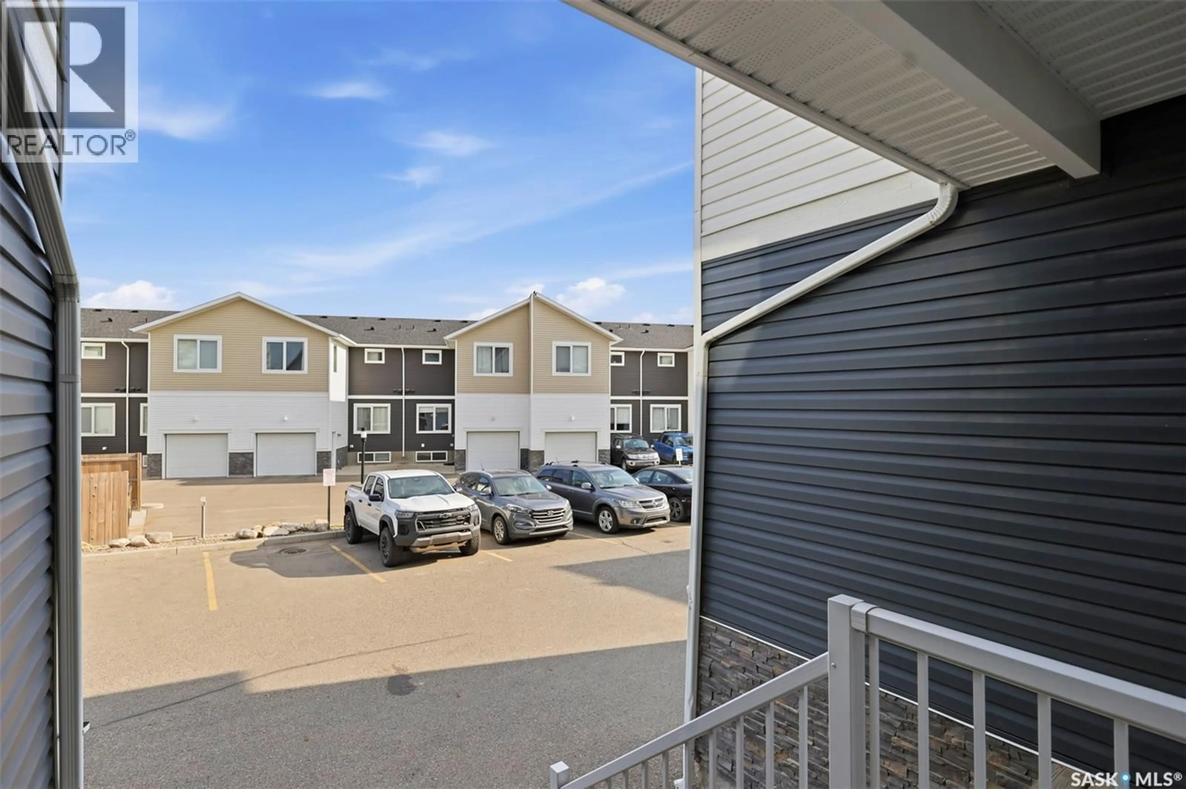 Patio, unknown for 510 - 31 KLOPPENBURG CRESCENT, Saskatoon Saskatchewan S7W0X8