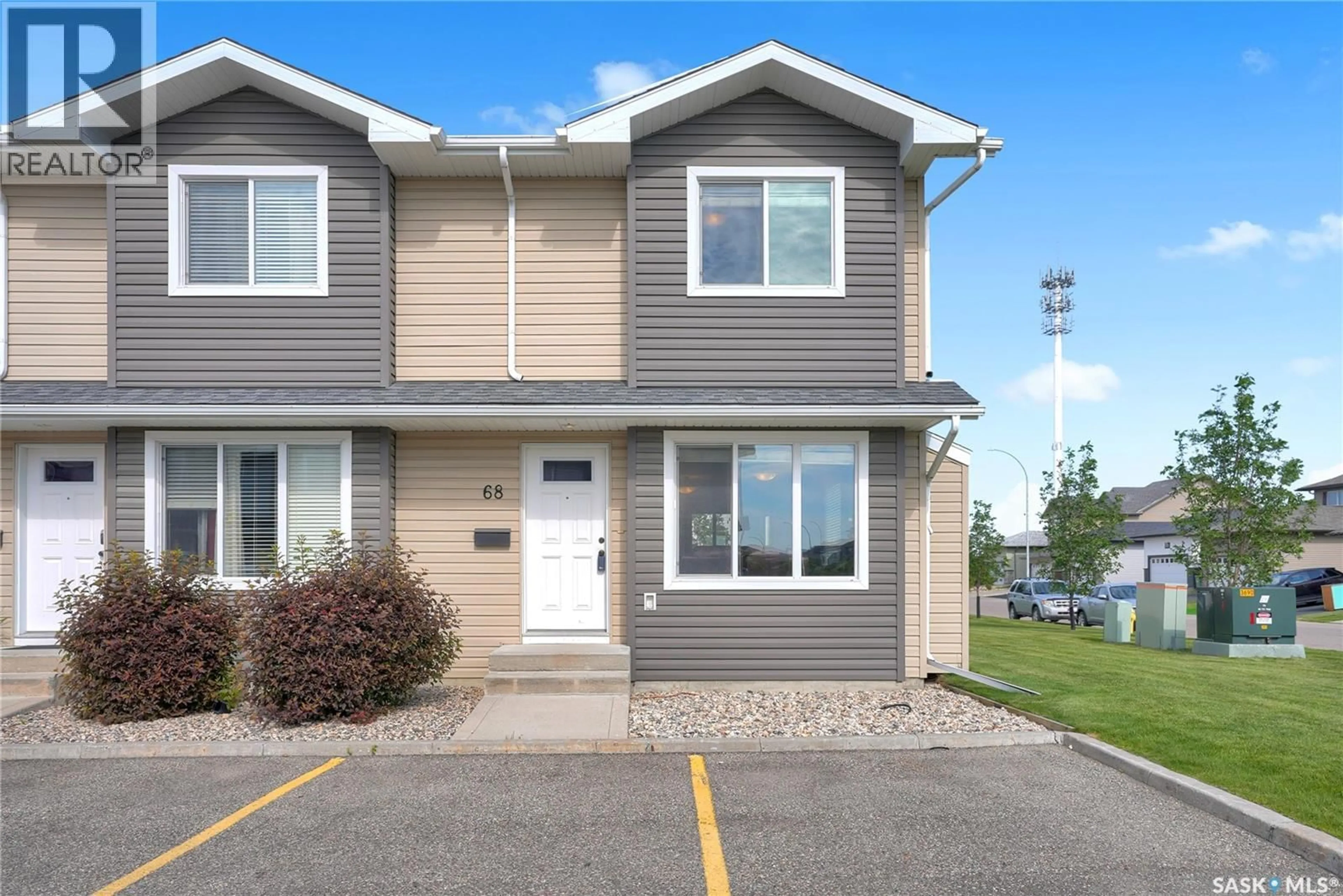 Home with vinyl exterior material, street for 68 - 4850 HARBOUR LANDING DRIVE, Regina Saskatchewan S4W0K9