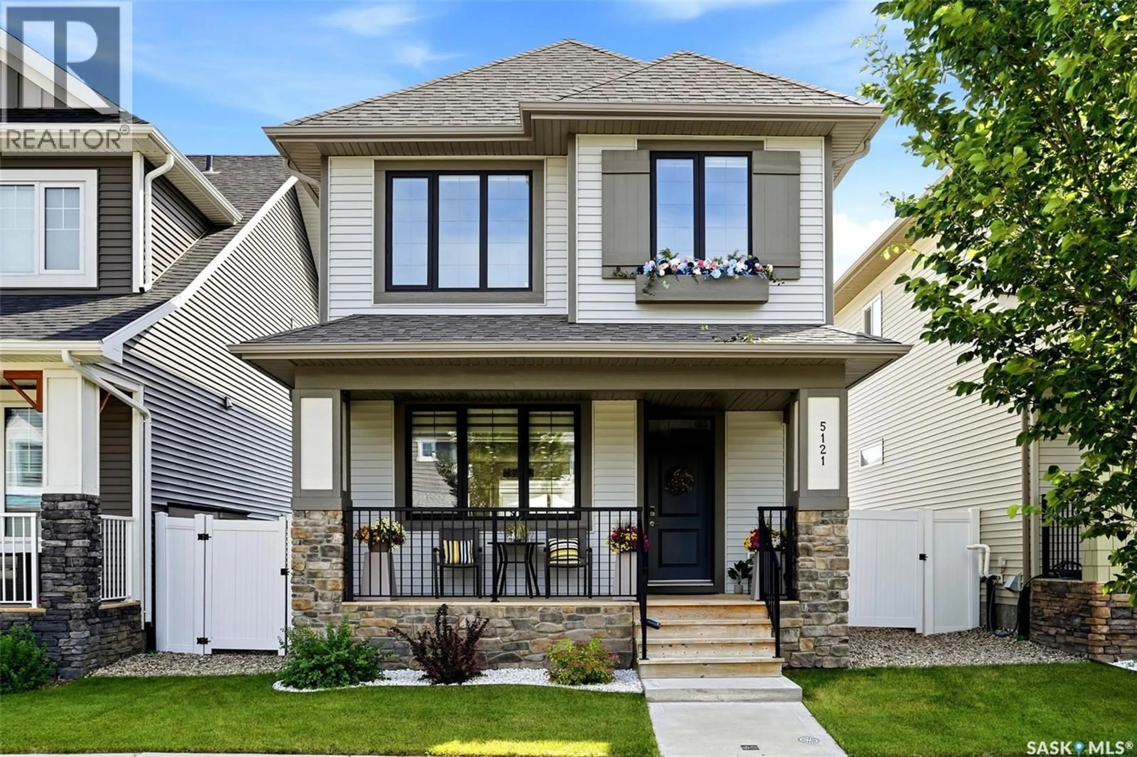 Home with vinyl exterior material, street for E - 5121 BUCKINGHAM DRIVE, Regina Saskatchewan S4V3S3