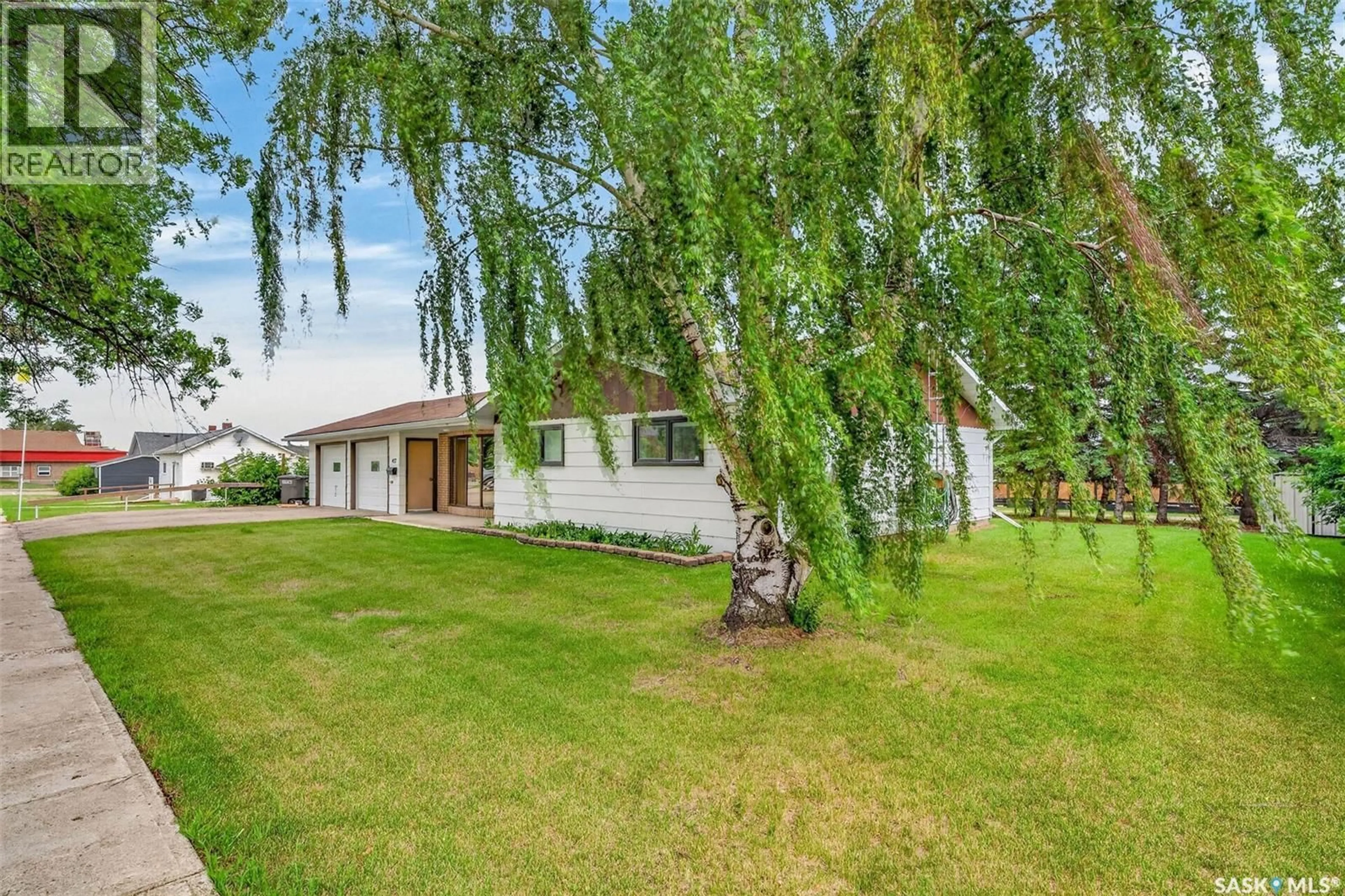 Patio, unknown for 417 2ND AVENUE, Naicam Saskatchewan S0K2Z0