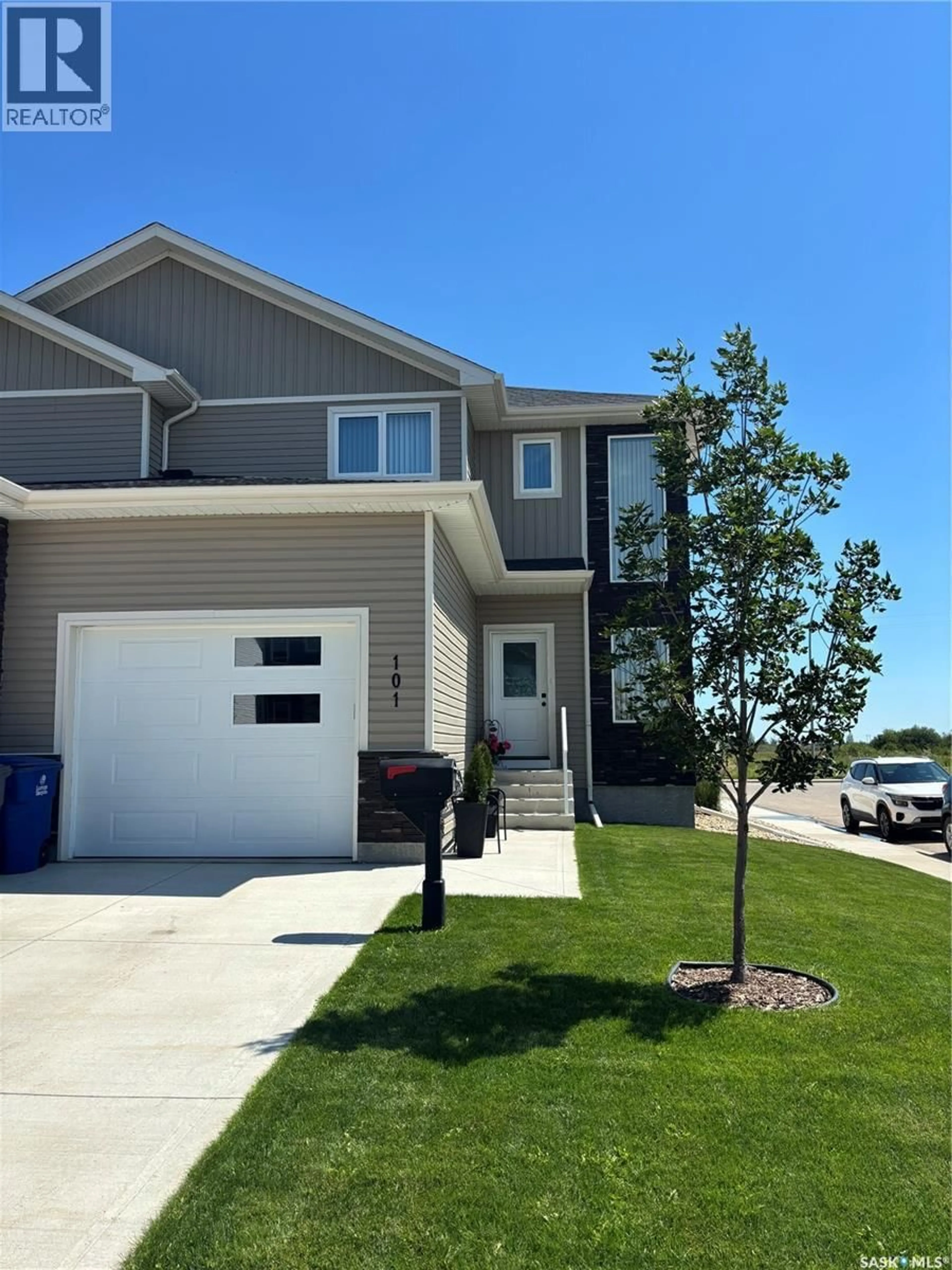 Home with vinyl exterior material, street for 101 ECHO LANE, Martensville Saskatchewan S0K2T1