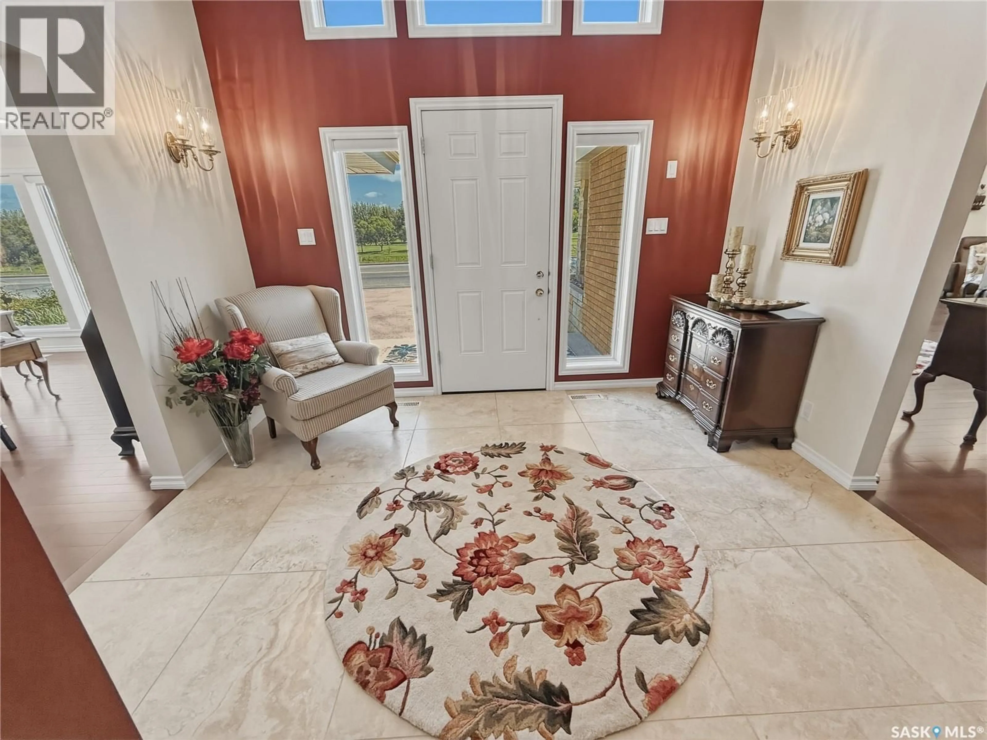Indoor foyer for 1165 NORTH HILL DRIVE, Swift Current Saskatchewan S9H1X8