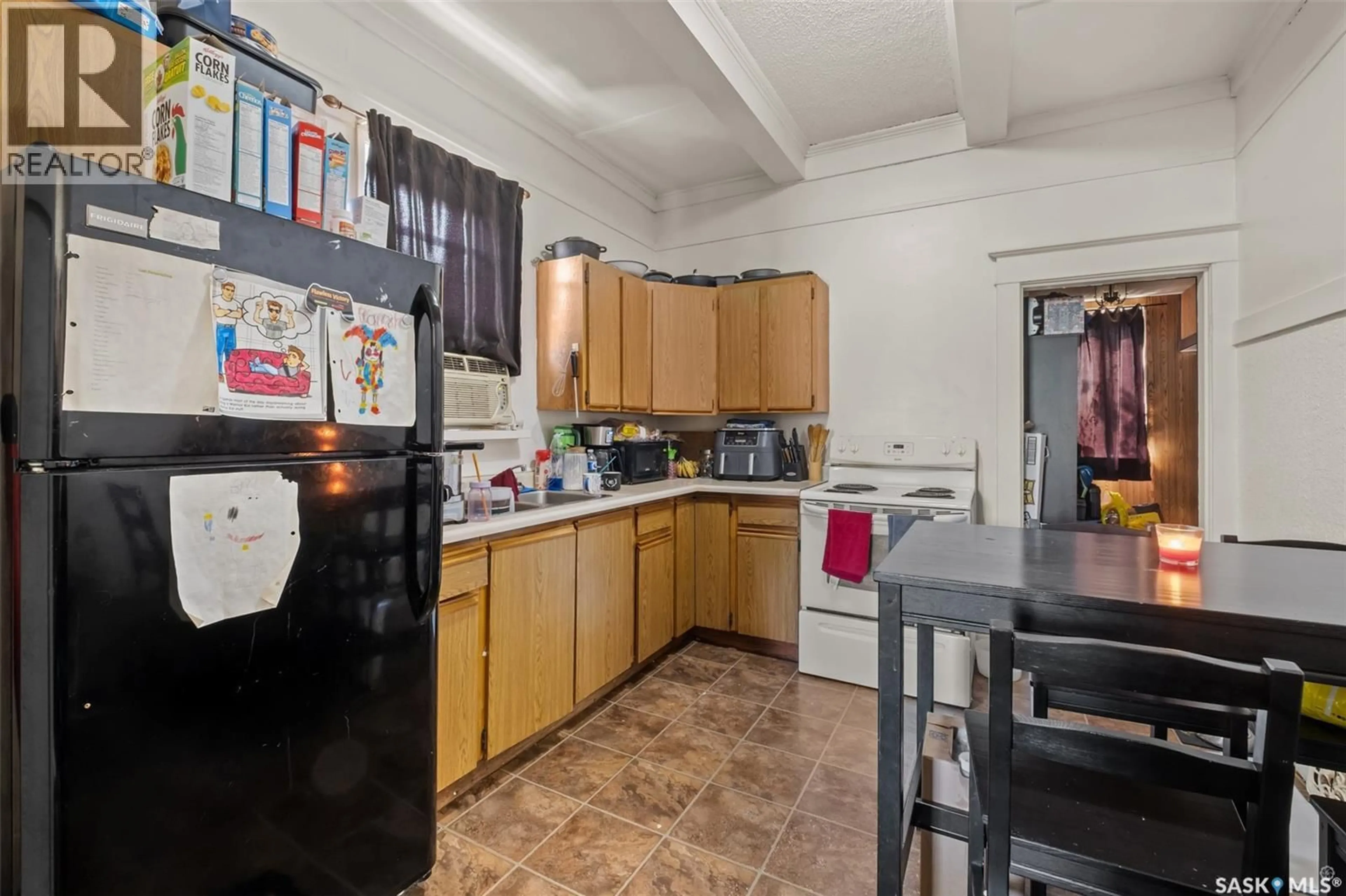 Standard kitchen, unknown for 1313 6TH AVENUE, Prince Albert Saskatchewan S6V5J7