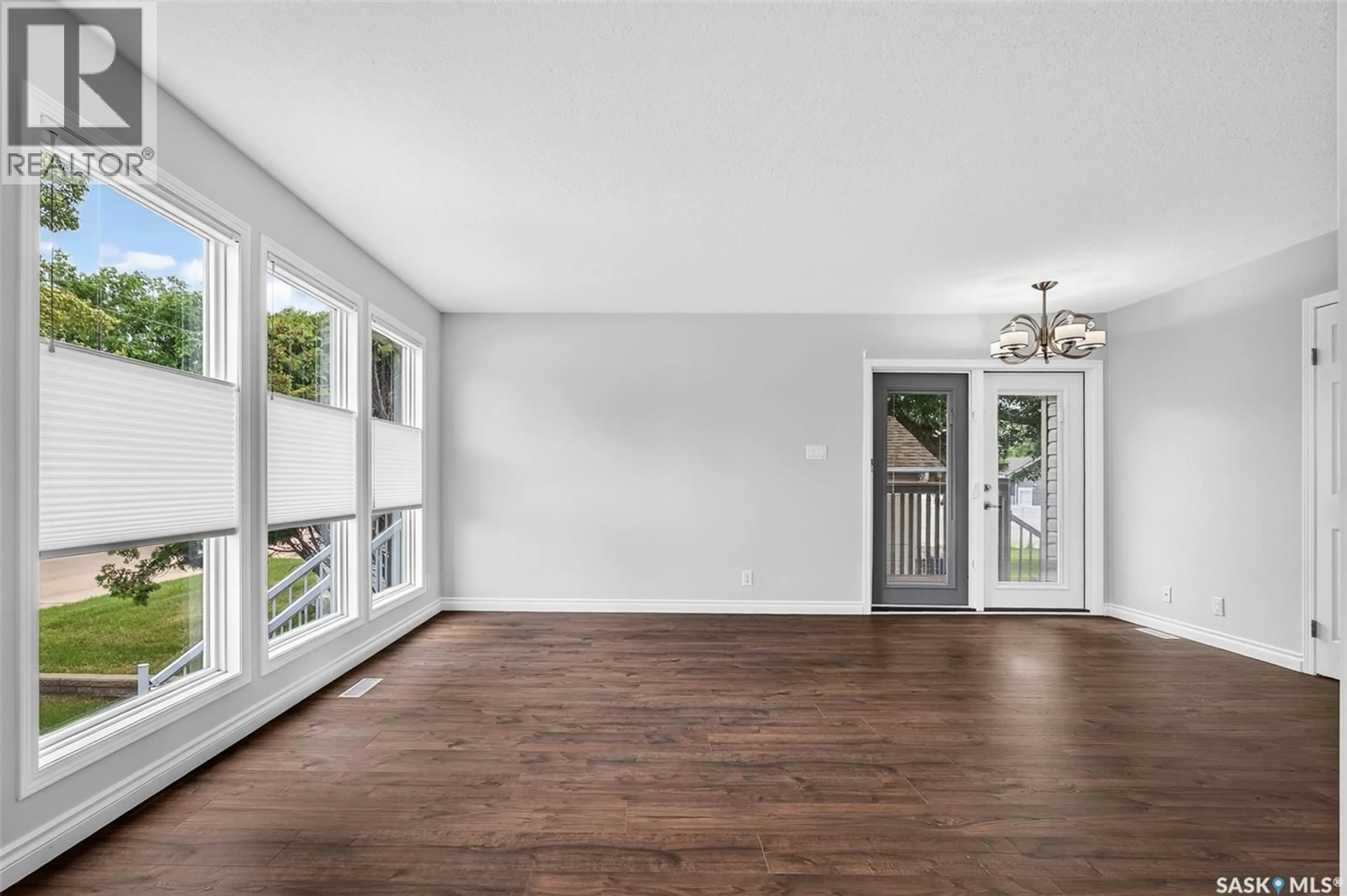 Unknown for 1027 VAUGHAN STREET, Moose Jaw Saskatchewan S6H5P1