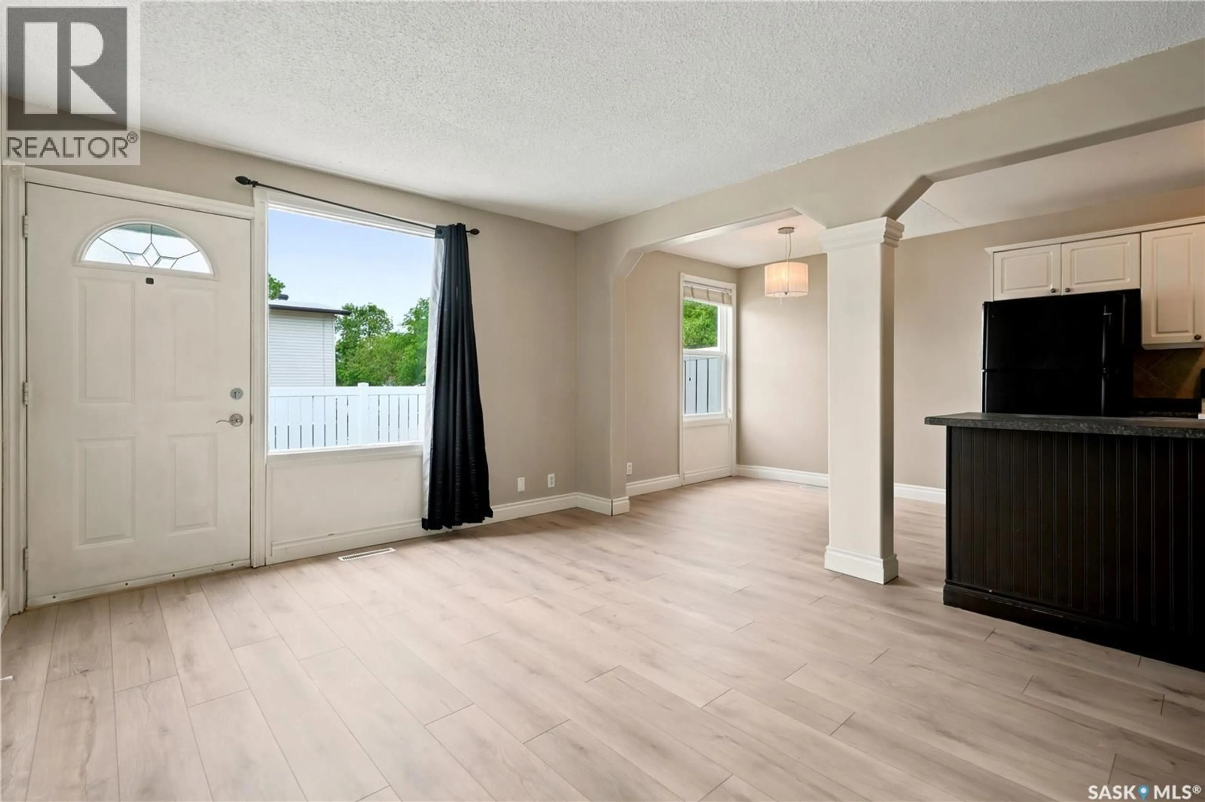 A pic of a room for 6 1292 GORDON ROAD, Moose Jaw Saskatchewan S6H3E5