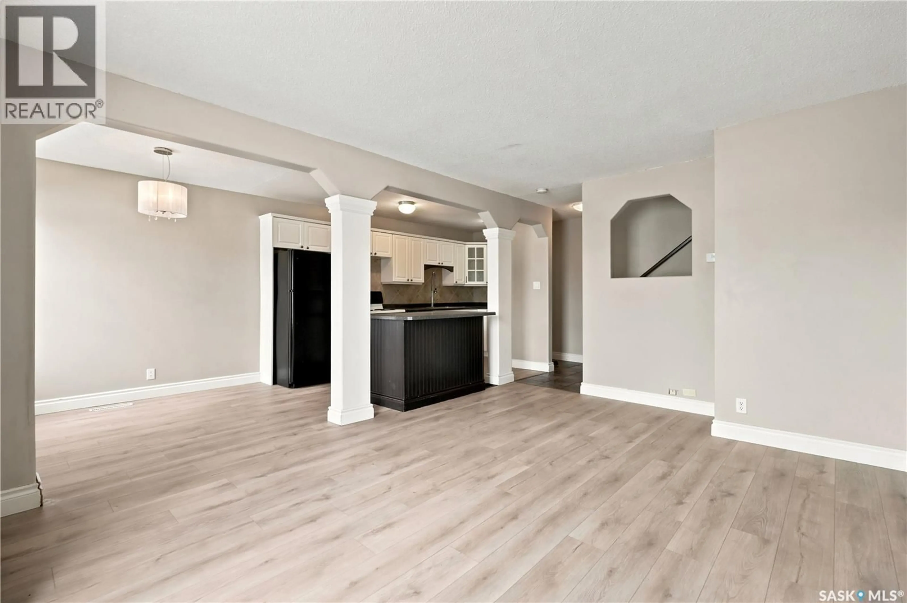 Open concept kitchen, unknown for 6 1292 GORDON ROAD, Moose Jaw Saskatchewan S6H3E5