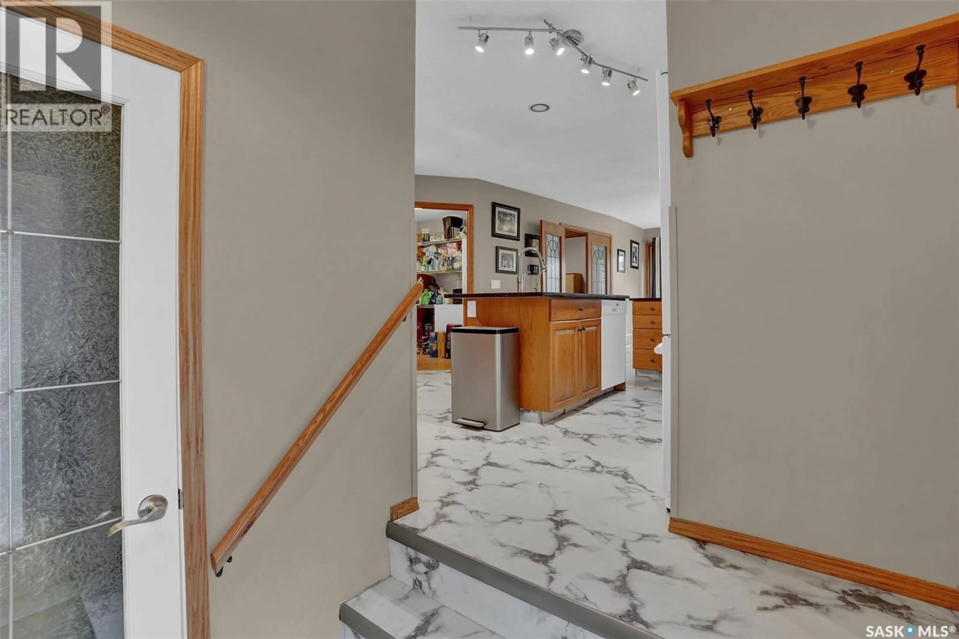 Indoor foyer for 246 - 242 WESTVIEW DRIVE, Balgonie Saskatchewan S0G0E0