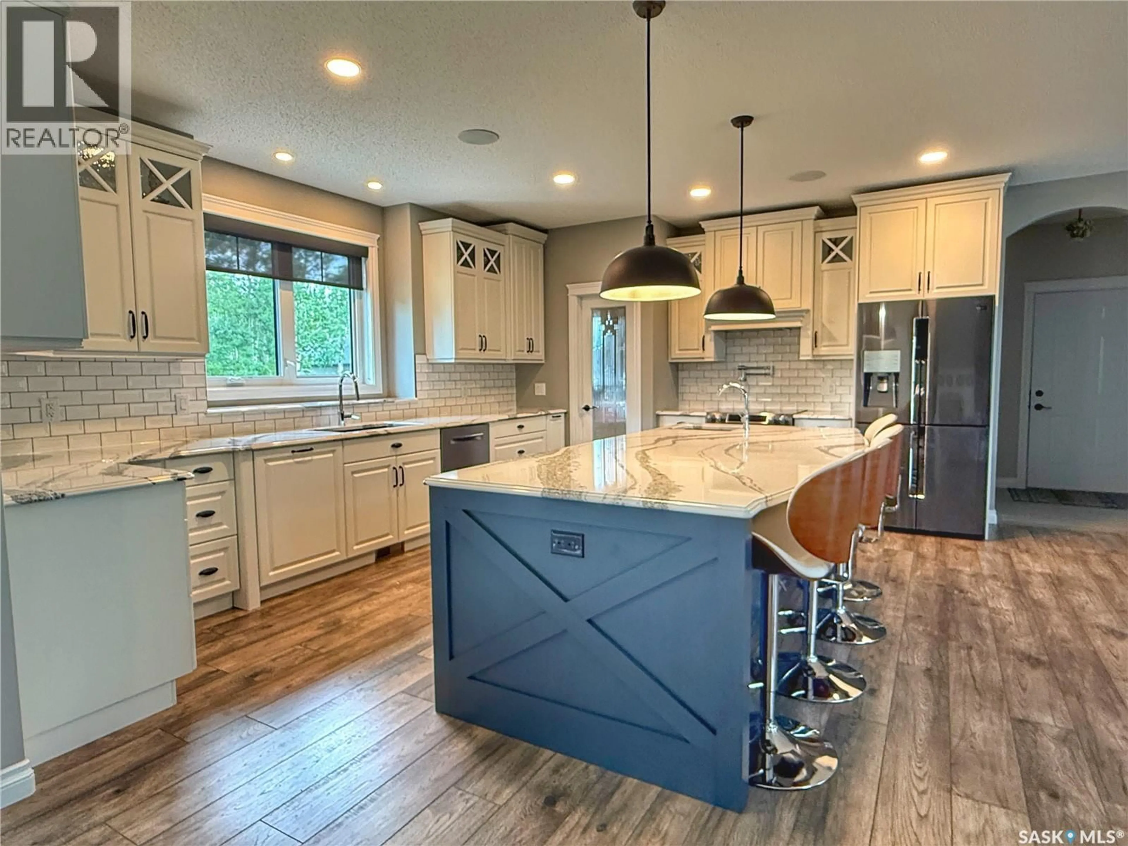 Open concept kitchen, unknown for 214 HILLSIDE DRIVE, Tobin Lake Saskatchewan S0E1E0