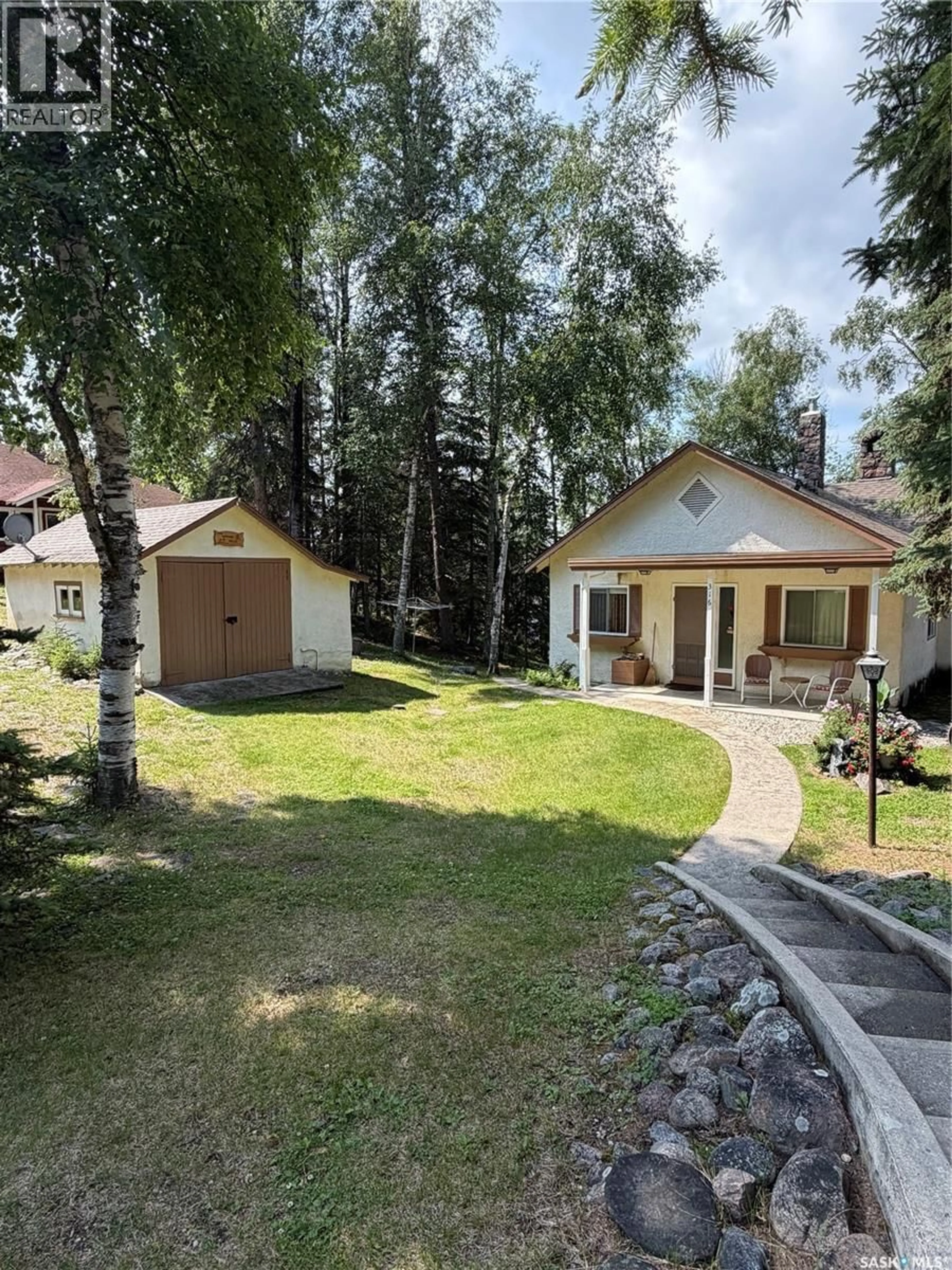A pic from outside/outdoor area/front of a property/back of a property/a pic from drone, street for 316 PROSPECT DRIVE, Prince Albert National Park Saskatchewan S0J2Y0