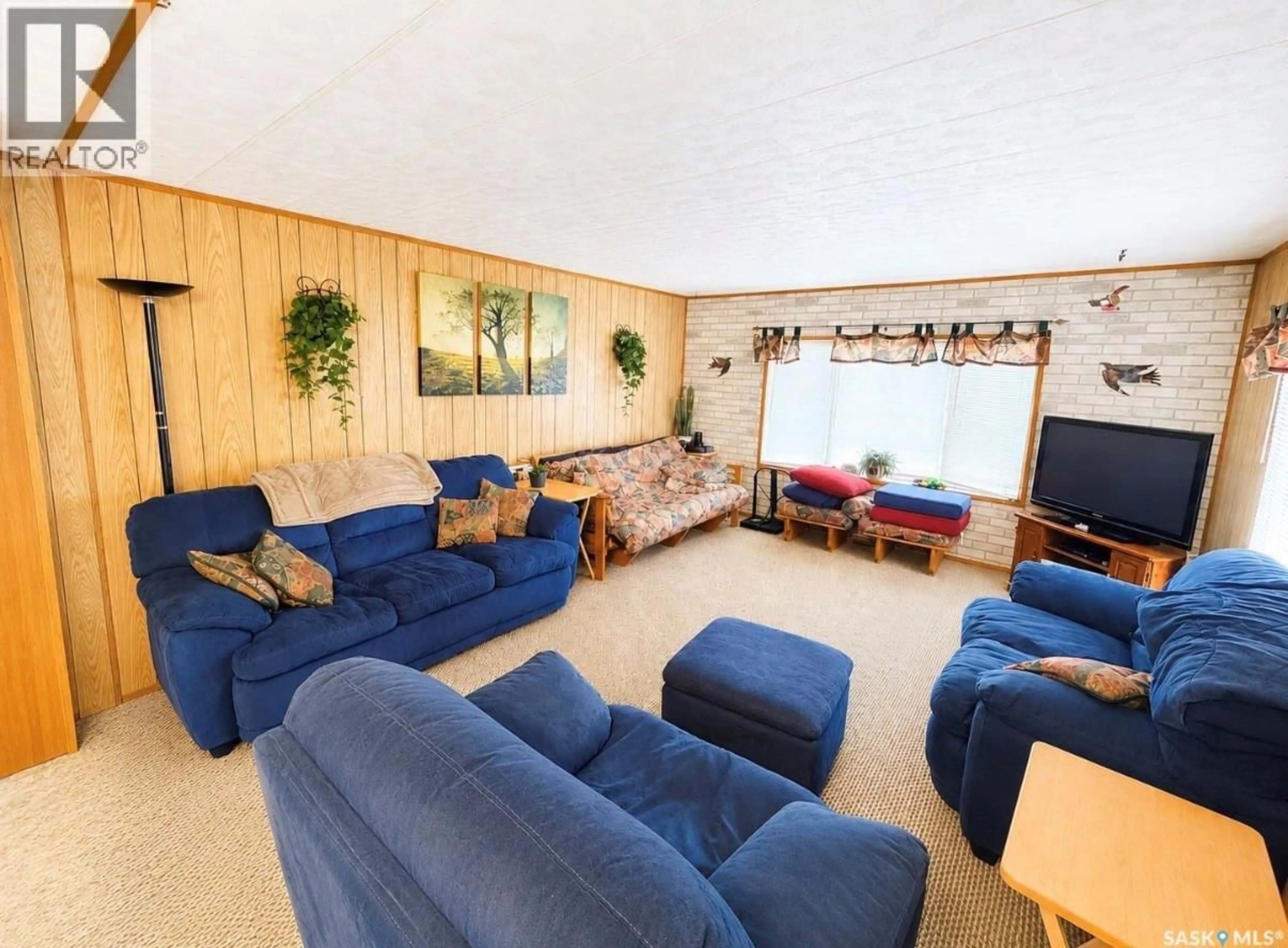 Living room with furniture, unknown for PALLISER LAKEVIEW, Diefenbaker Lake Saskatchewan S0H3P0