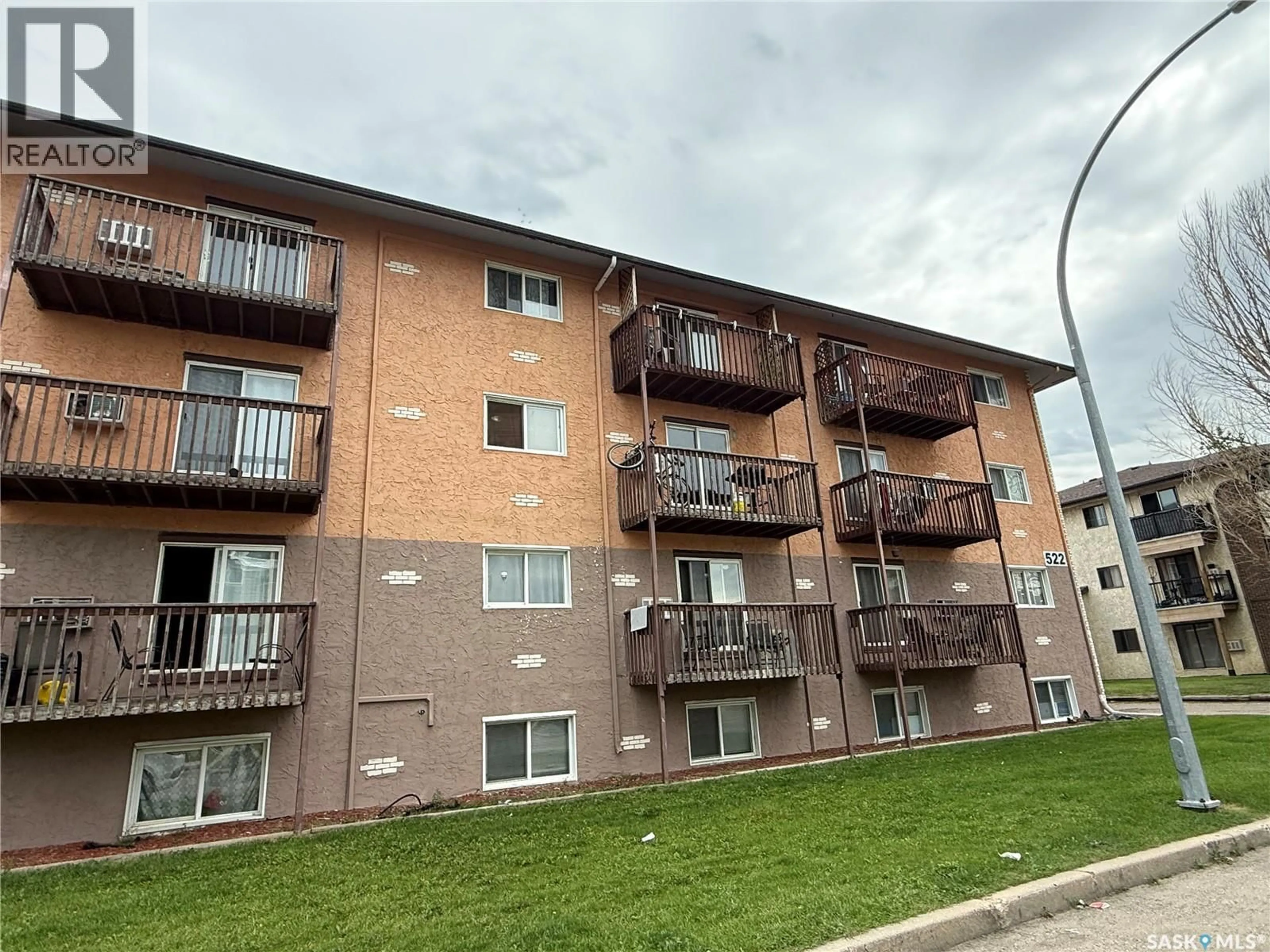 Unknown for S - 403 522 X AVENUE, Saskatoon Saskatchewan S7M4X9