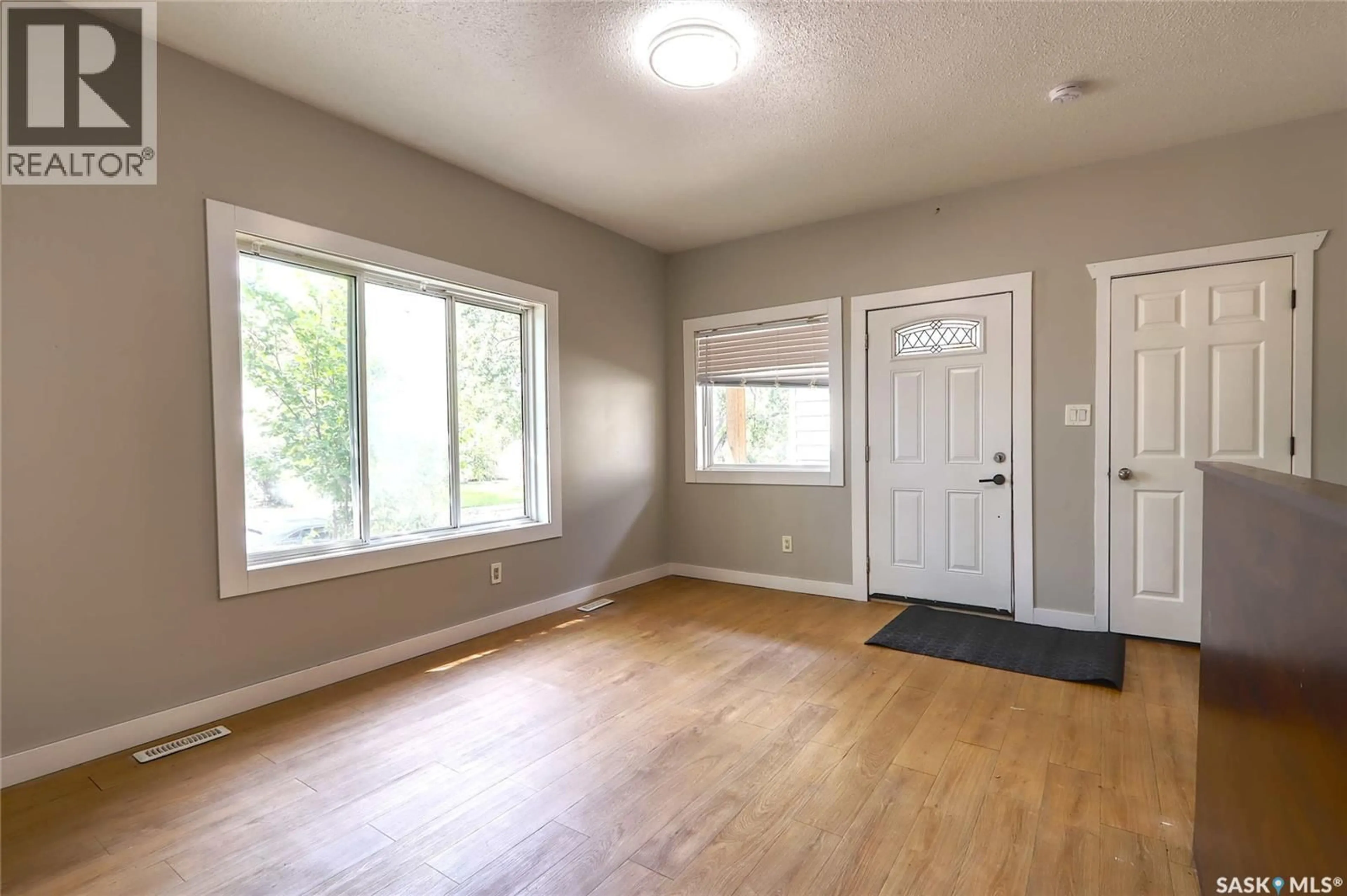 A pic of a room for 741 GARNET STREET, Regina Saskatchewan S4T2X2