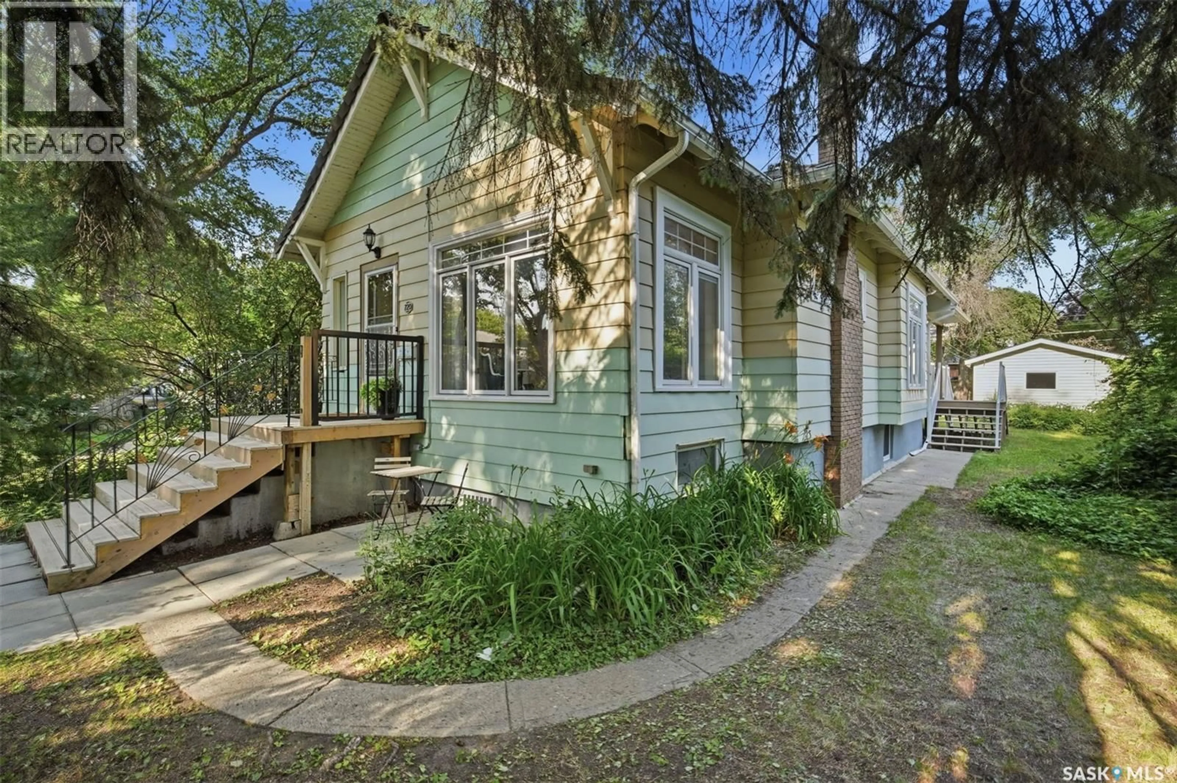 Unknown for 720 TEMPERANCE STREET, Saskatoon Saskatchewan S7N0M7