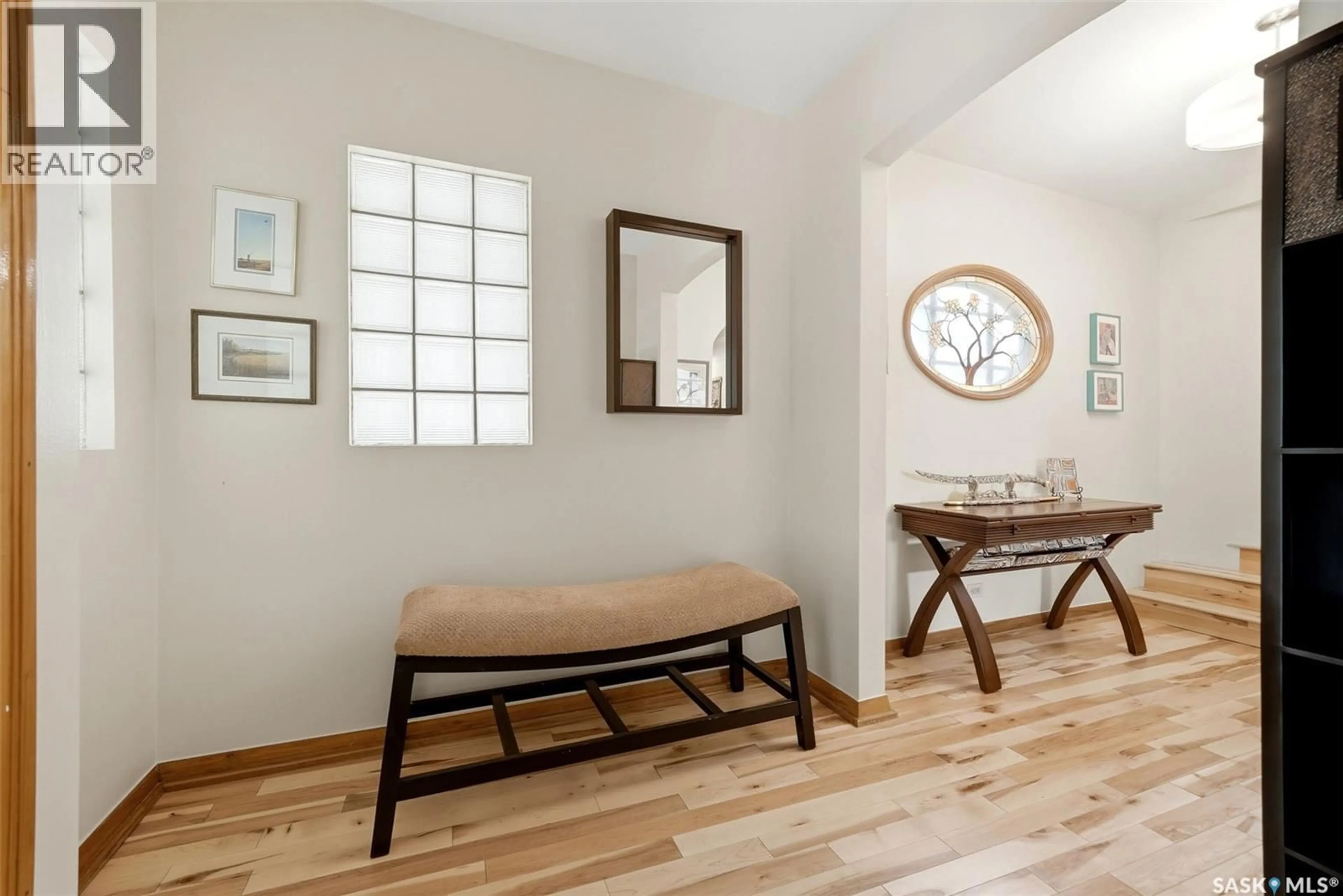 Indoor entryway for 2950 ALBERT STREET, Regina Saskatchewan S4S3N6