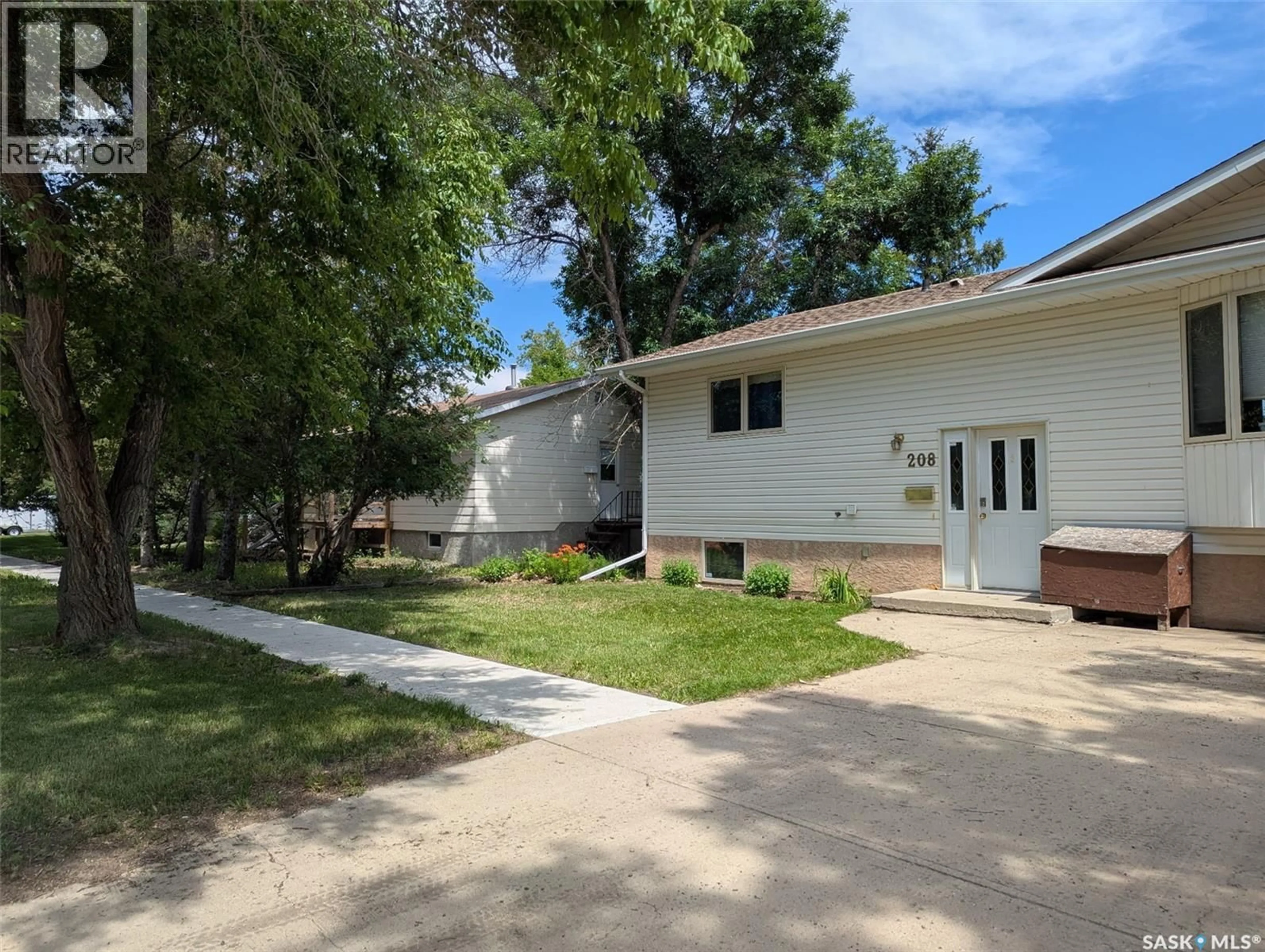Unknown for 208 HERBERT STREET, Maple Creek Saskatchewan S0N1N0