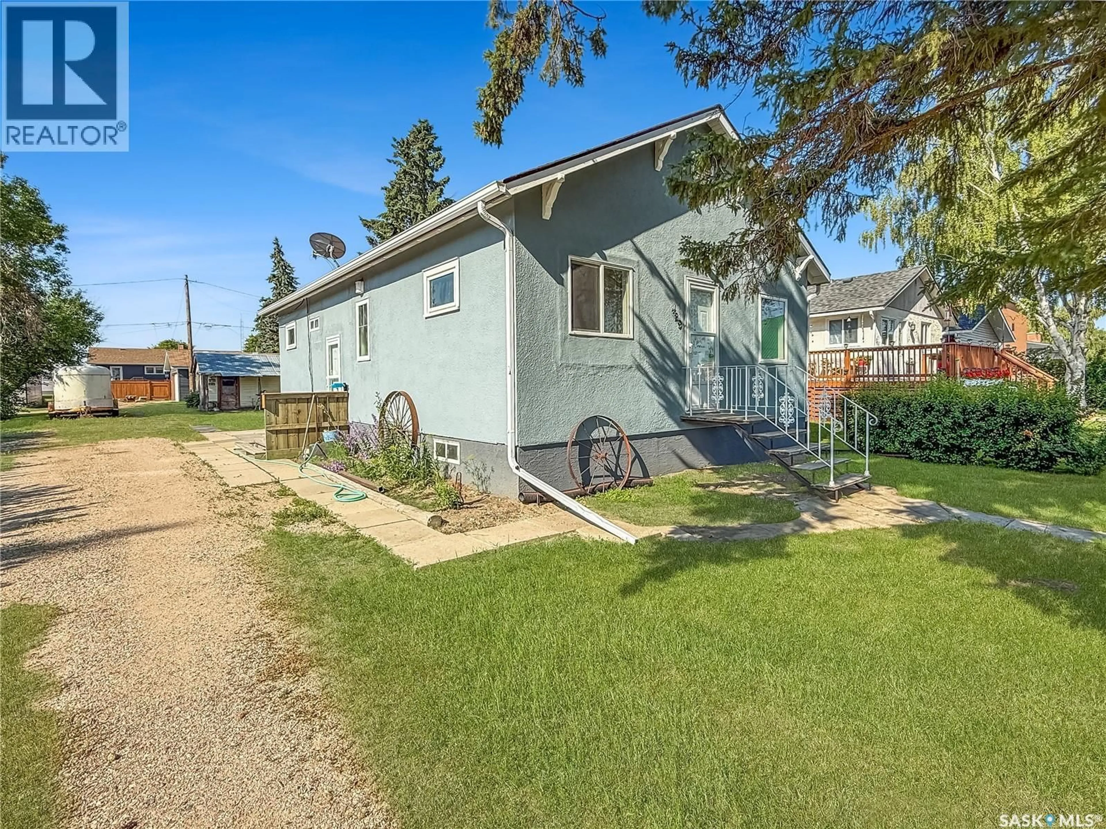 A pic from outside/outdoor area/front of a property/back of a property/a pic from drone, street for 429 SECOND STREET, Odessa Saskatchewan S0G3S0