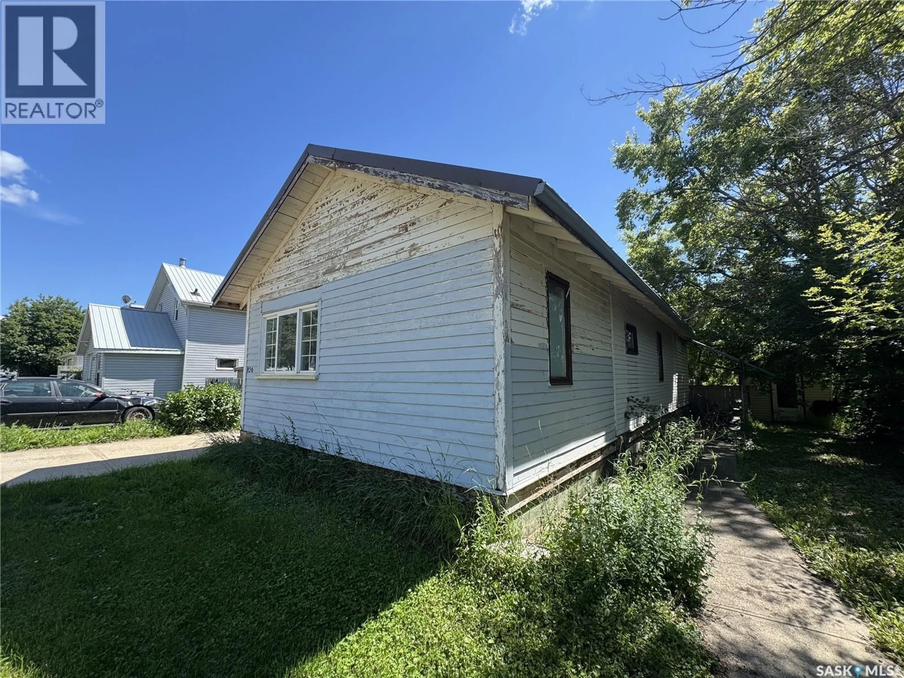Shed for 106 5TH AVENUE E, Biggar Saskatchewan S0K0M0