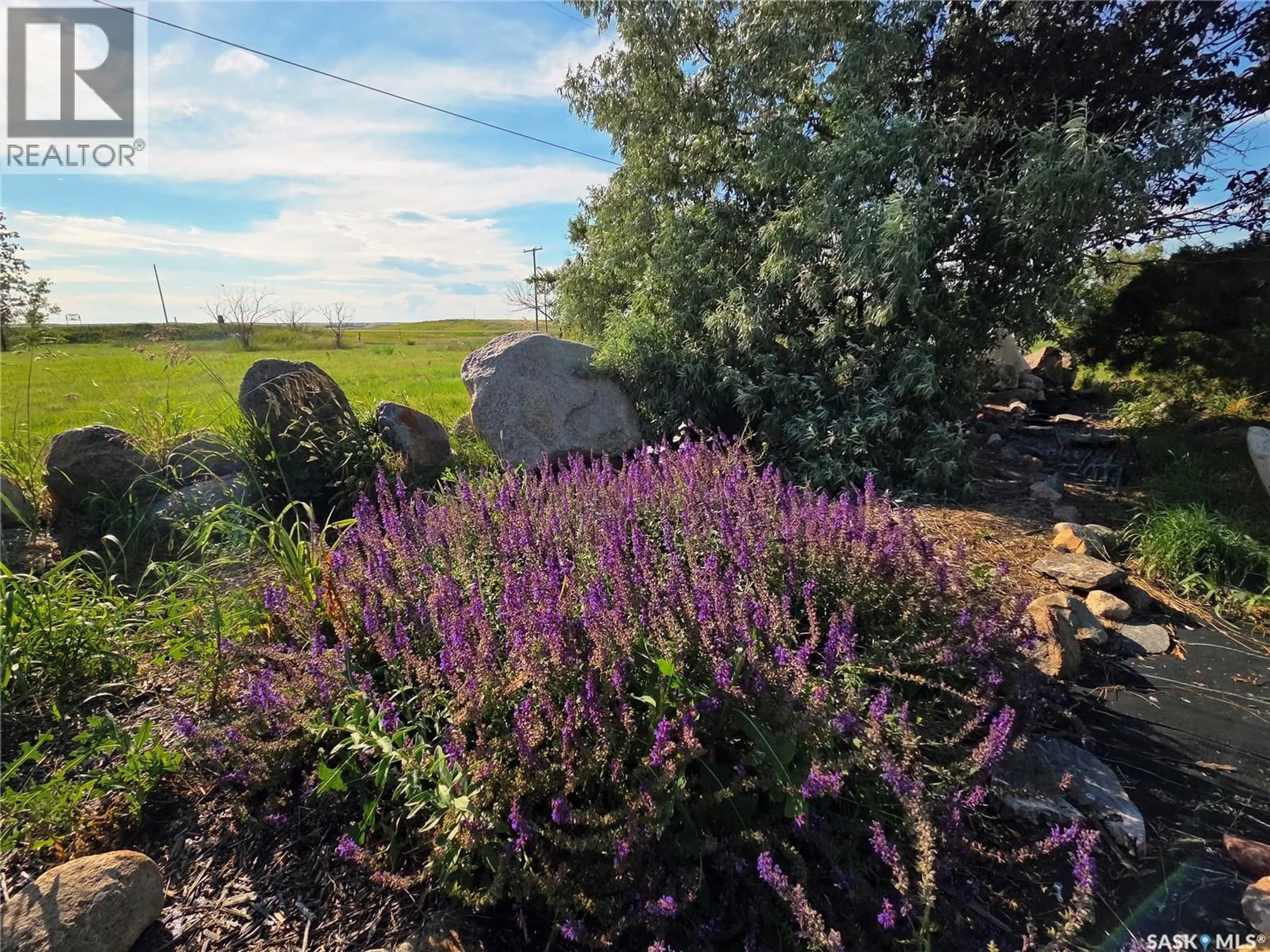 A pic from outside/outdoor area/front of a property/back of a property/a pic from drone, mountain view for 140 ABBOT STREET, Piapot Saskatchewan S0N1Y0