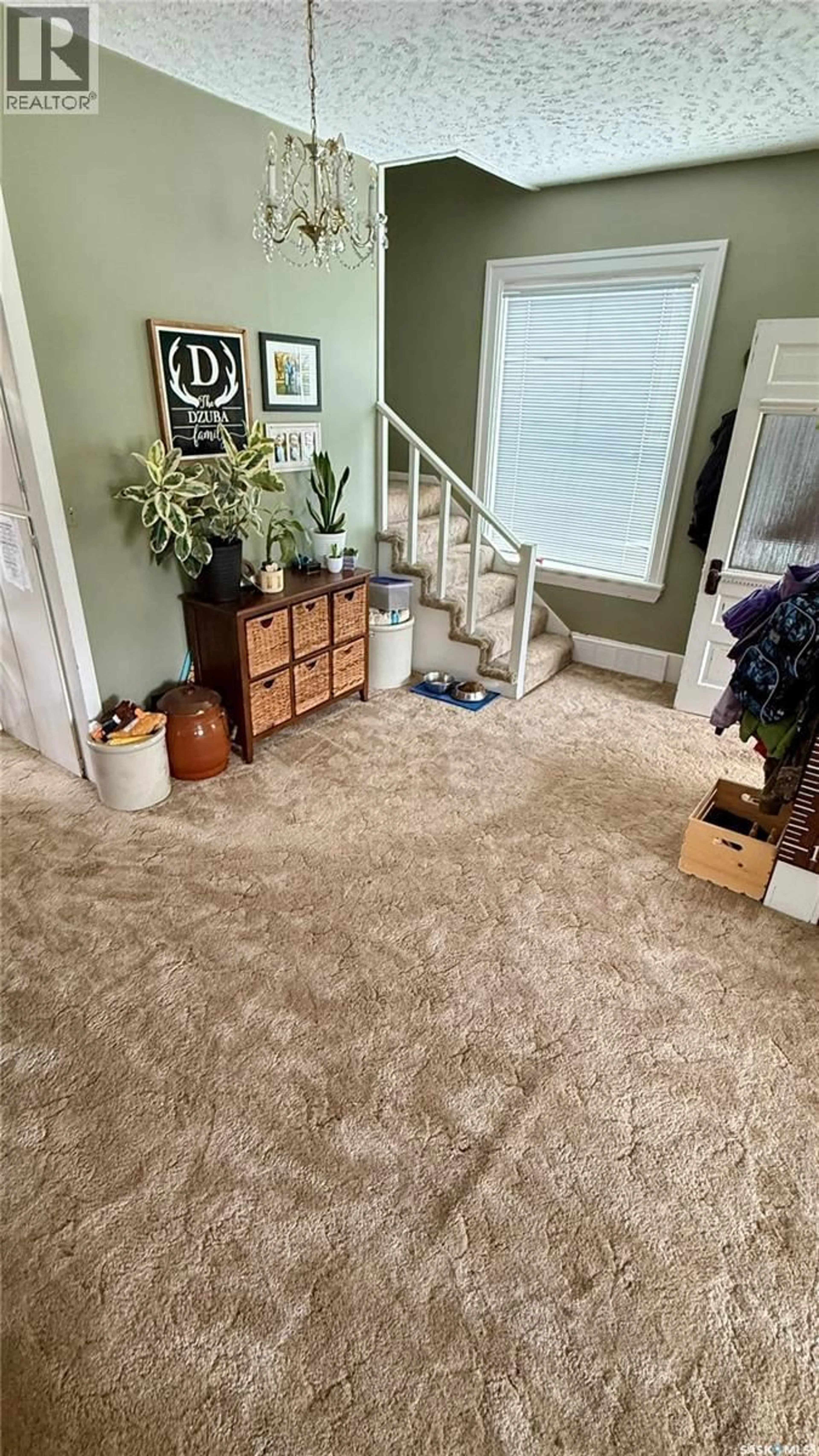 Indoor entryway for 1409 3RD STREET, Estevan Saskatchewan S4A0S3