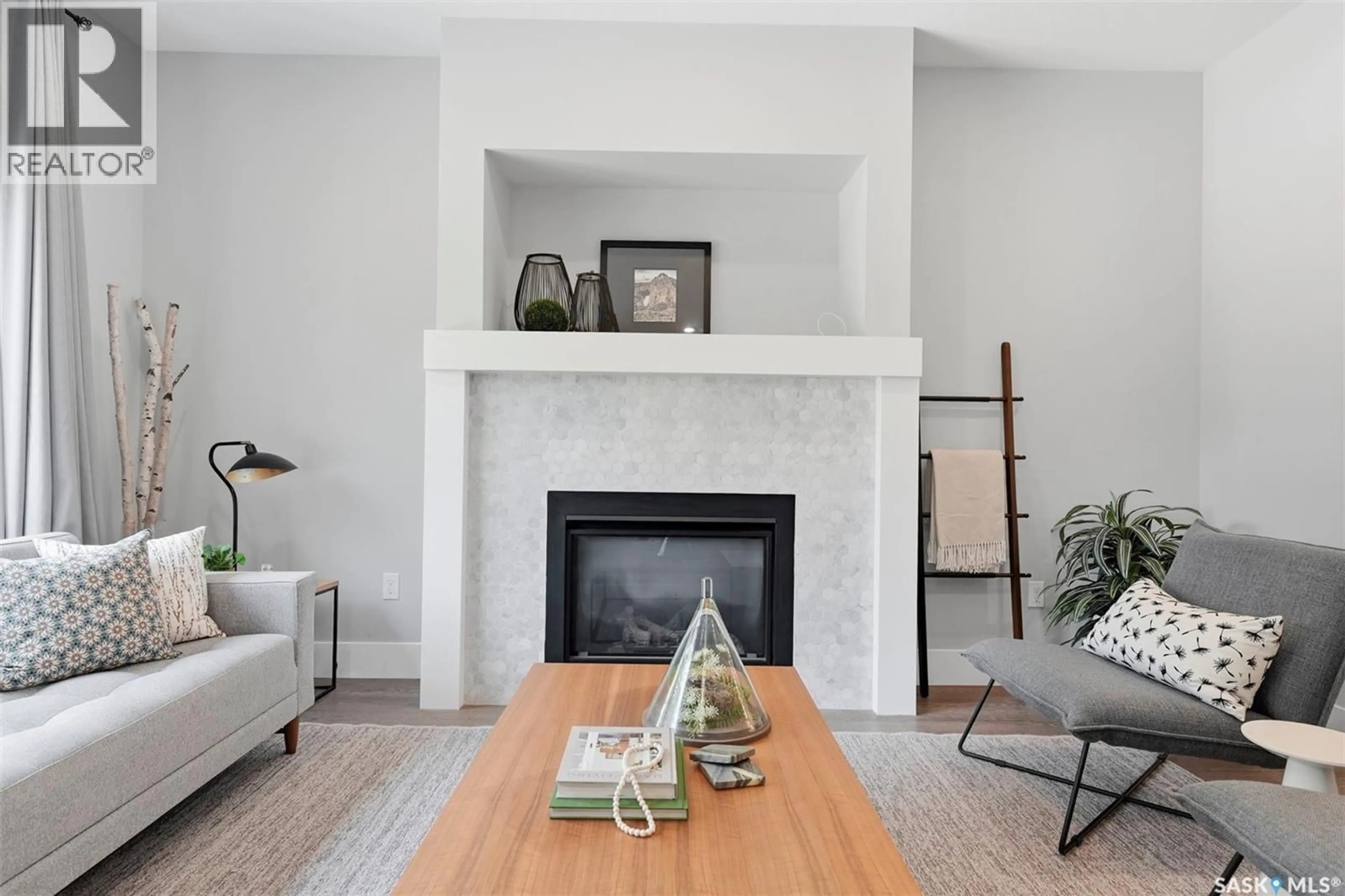 Living room with furniture, unknown for 1513 PRINCE OF WALES AVENUE, Saskatoon Saskatchewan S7K3E1