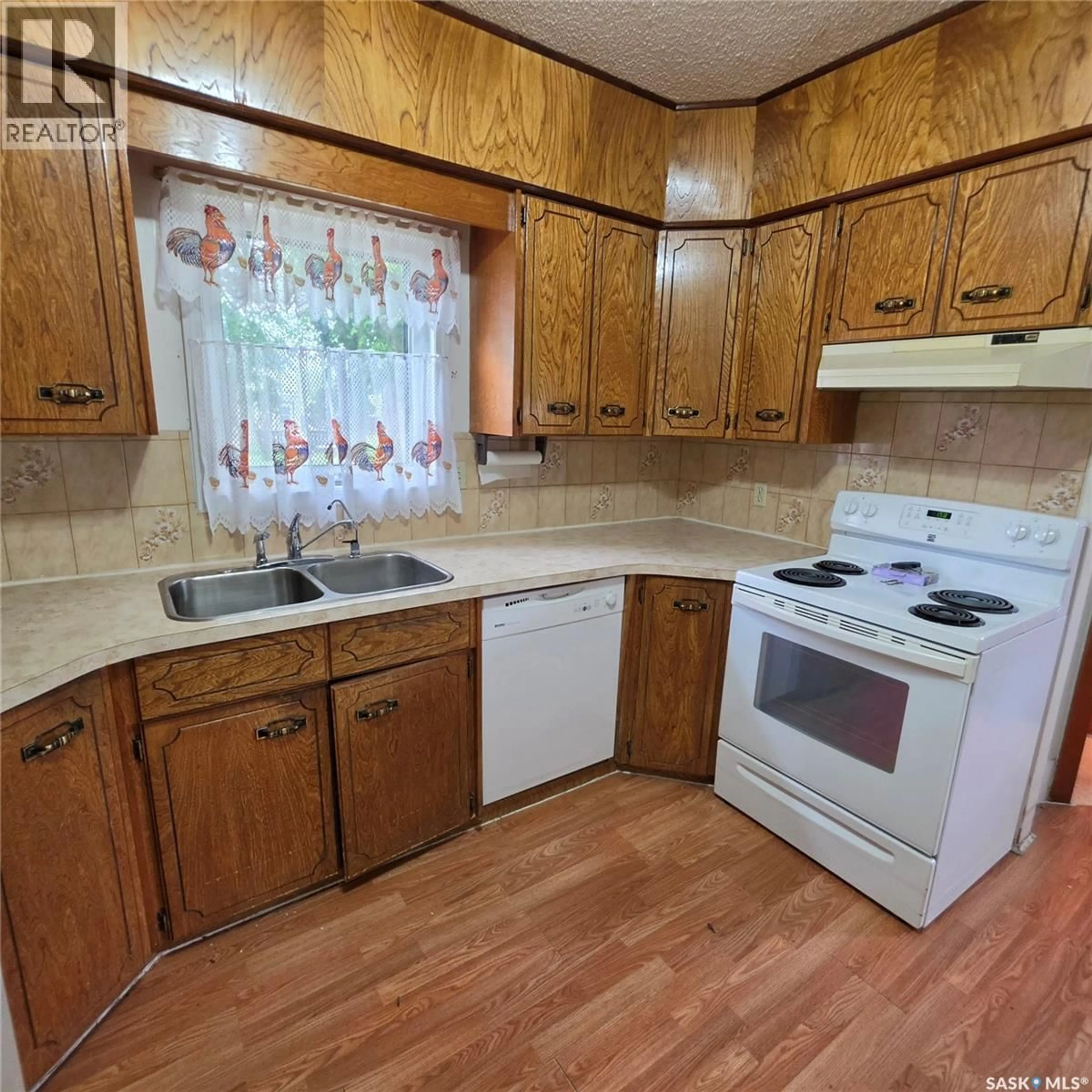 Standard kitchen, unknown for 247 2ND AVENUE, Preeceville Saskatchewan S0A3B0