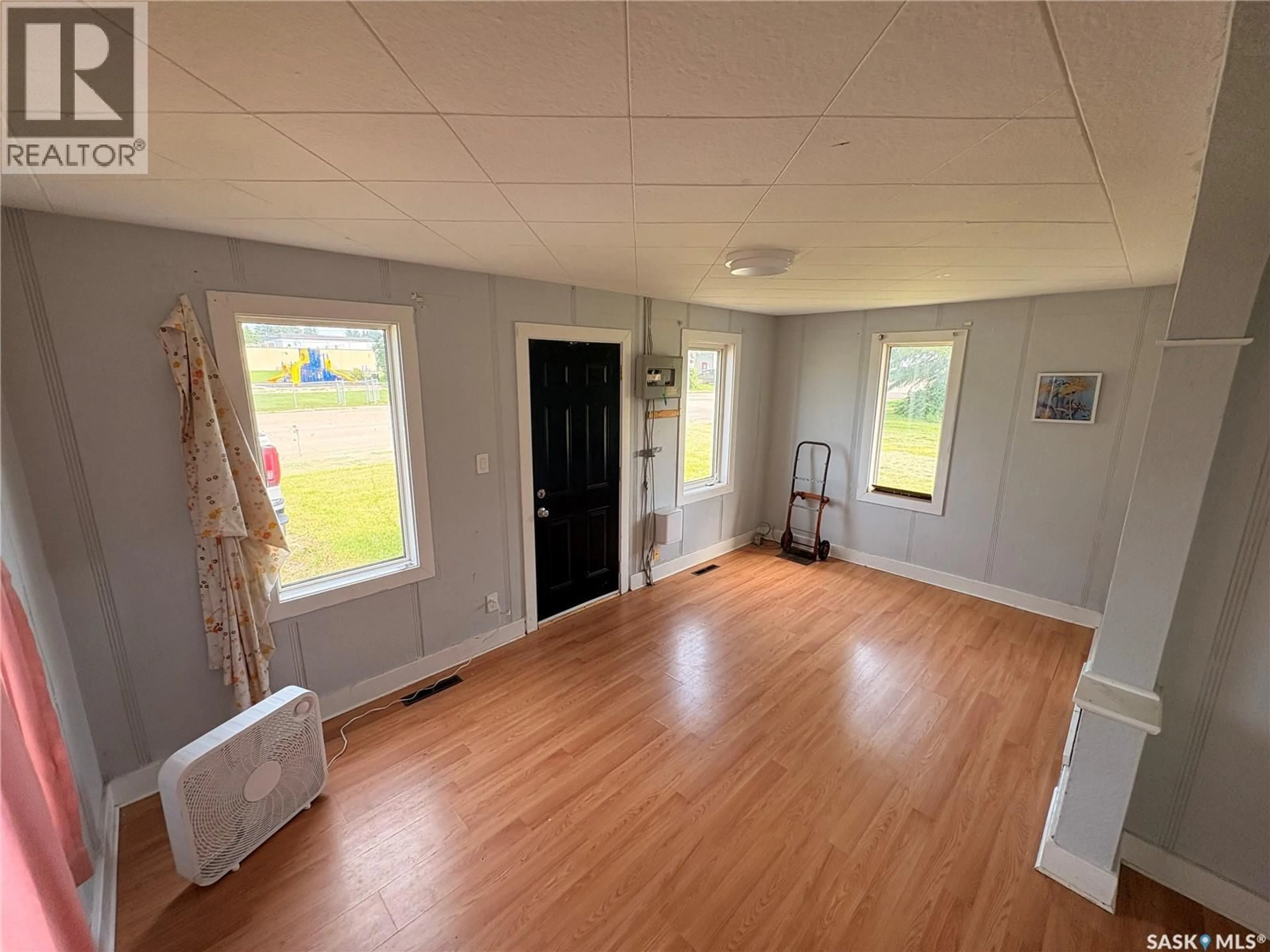 A pic of a room for 218 MAIN STREET, Norquay Saskatchewan S0A2V0