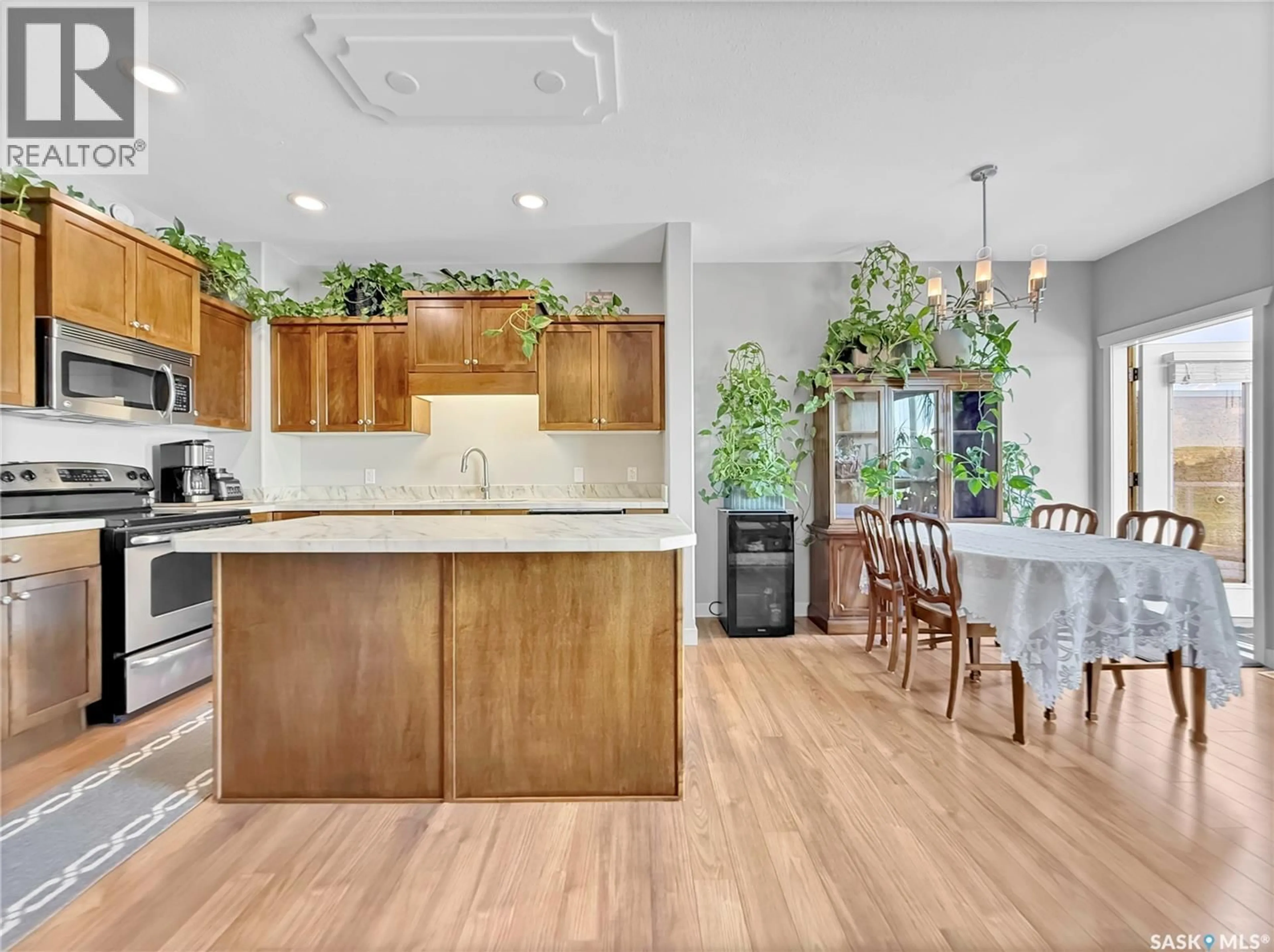 Open concept kitchen, unknown for 701 - 11 MCINTOSH STREET E, Swift Current Saskatchewan S9H1H7
