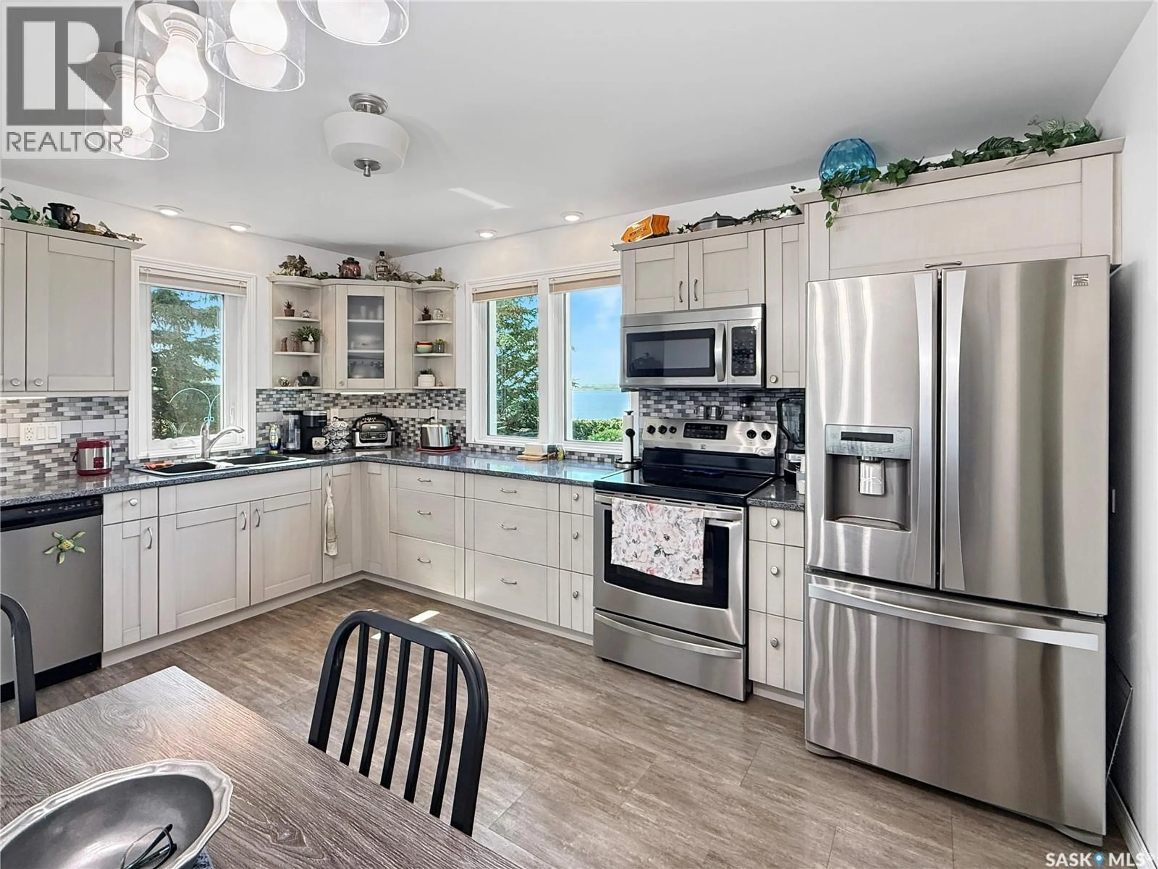 Open concept kitchen, ceramic/tile floor for 5 SUMMERFIELD DRIVE, Jackfish Lake Saskatchewan S0M0L0