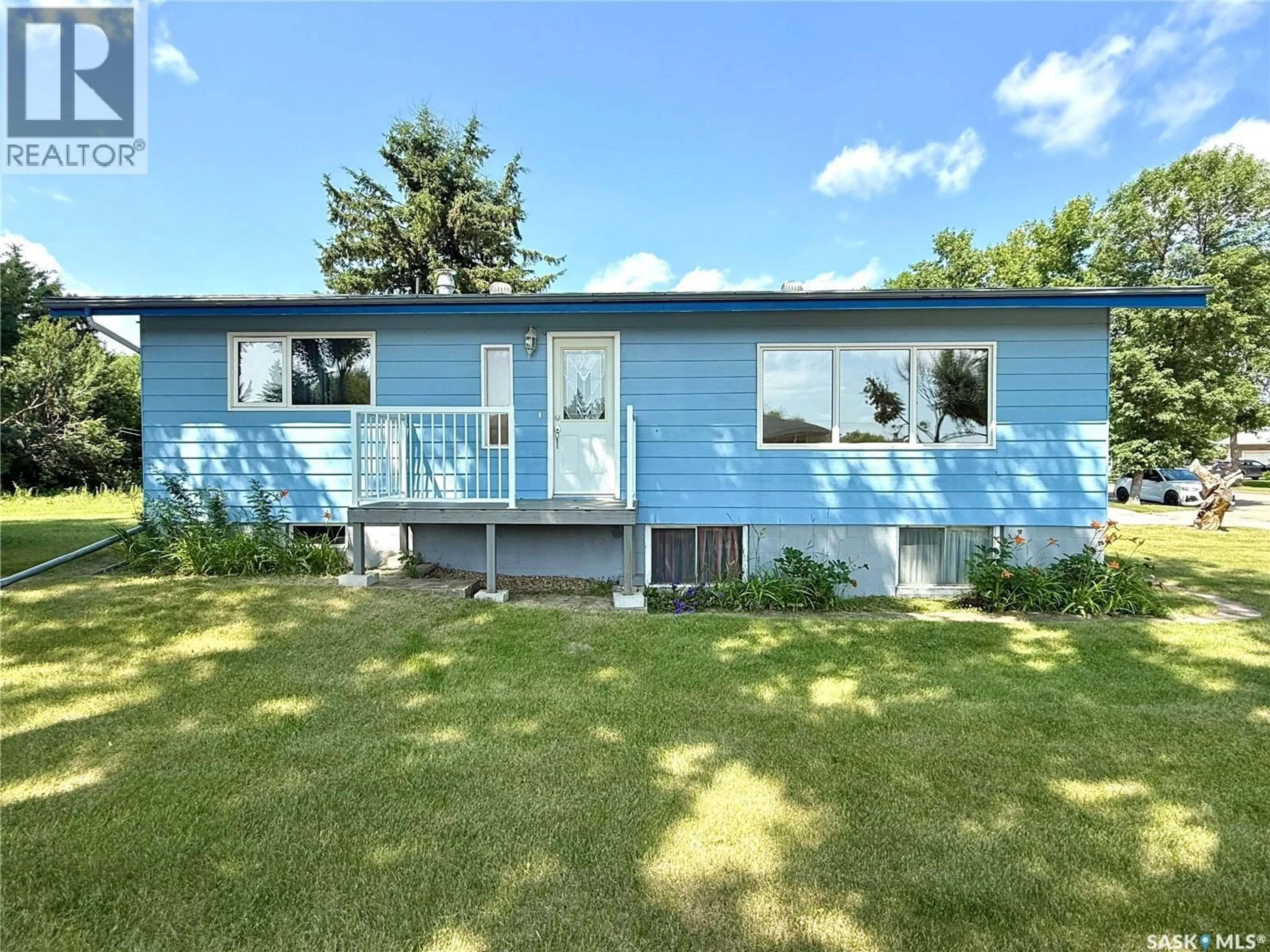 Home with vinyl exterior material, street for 1317 MAIN STREET, Canora Saskatchewan S0A0L0