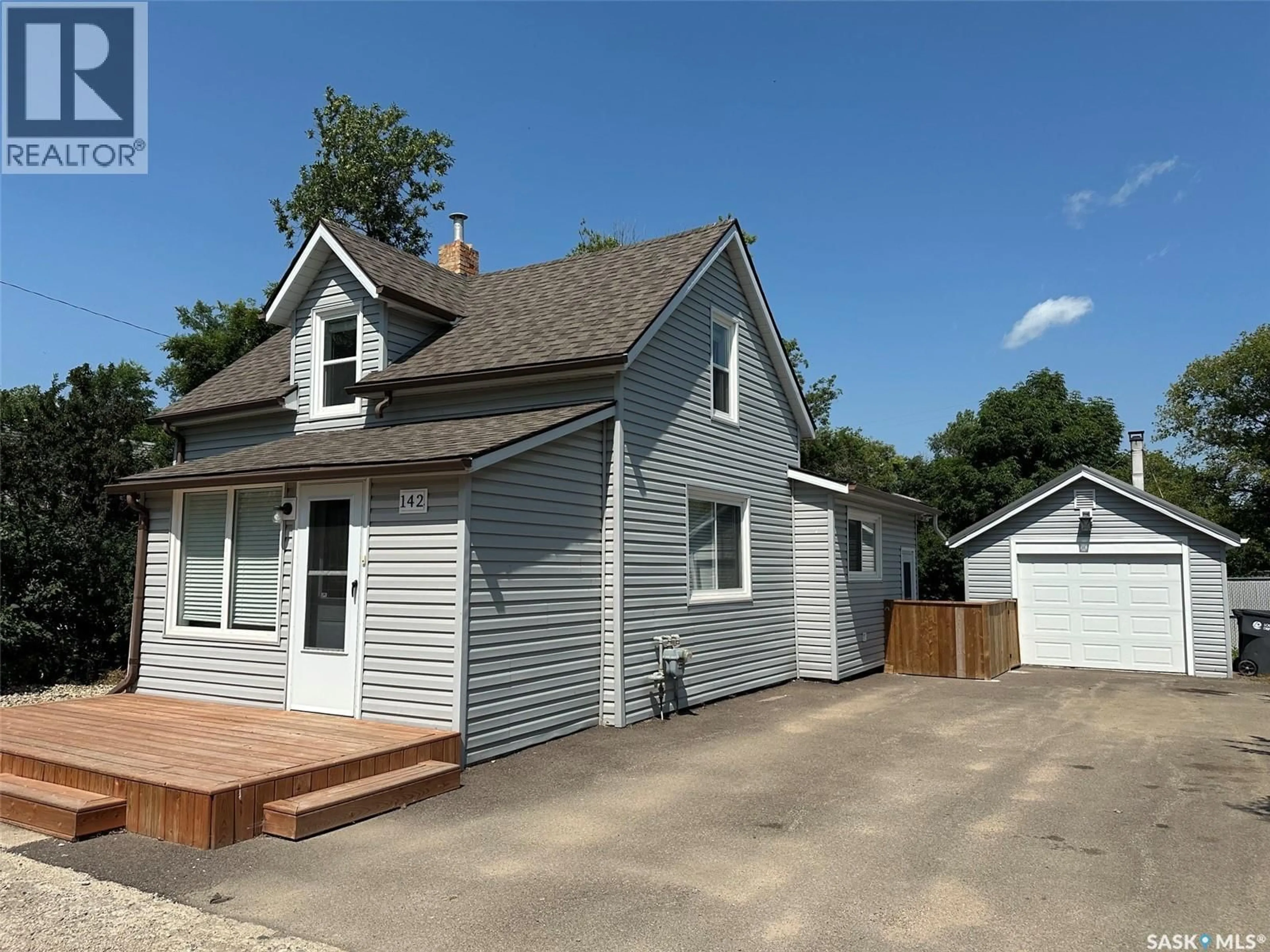 Home with vinyl exterior material, street for 142 2ND AVENUE, Central Butte Saskatchewan S0H0T0