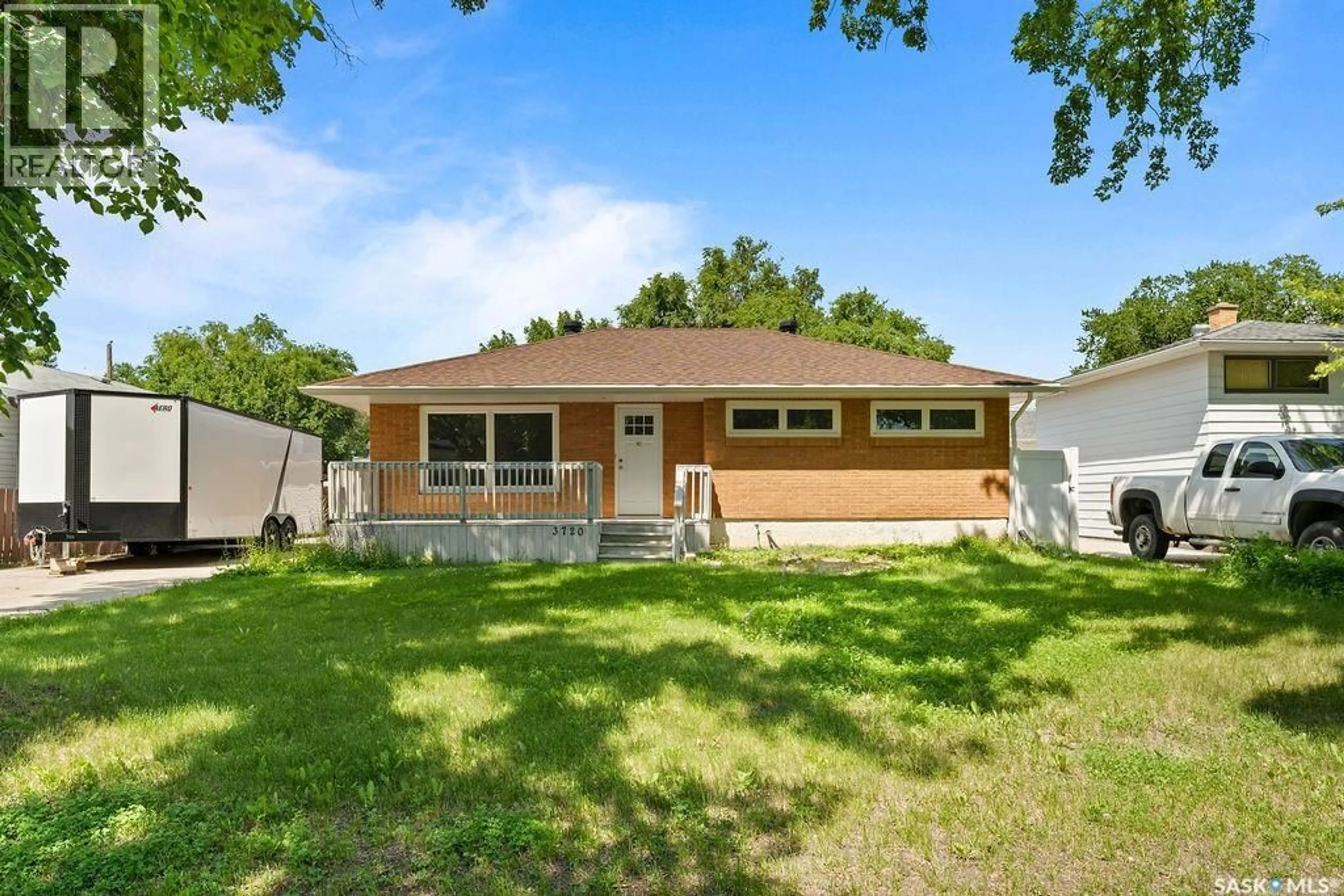 Home with vinyl exterior material, street for 3720 ALLEN AVENUE, Regina Saskatchewan S4S1A2