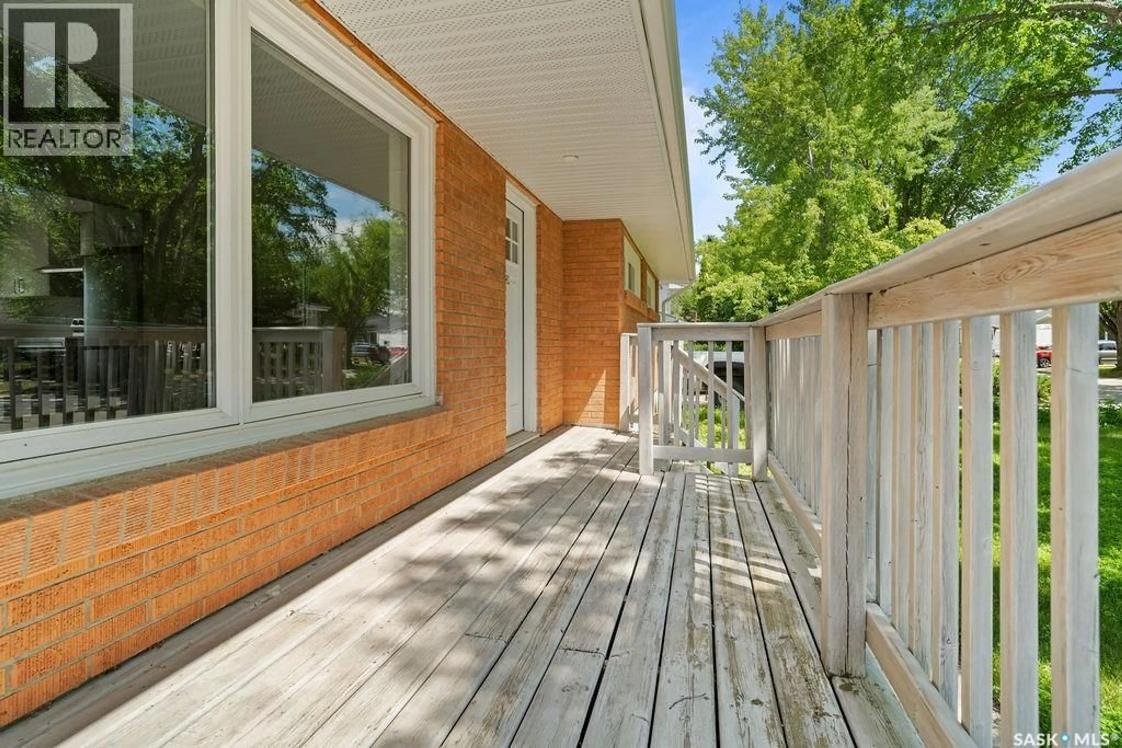 Patio, street for 3720 ALLEN AVENUE, Regina Saskatchewan S4S1A2