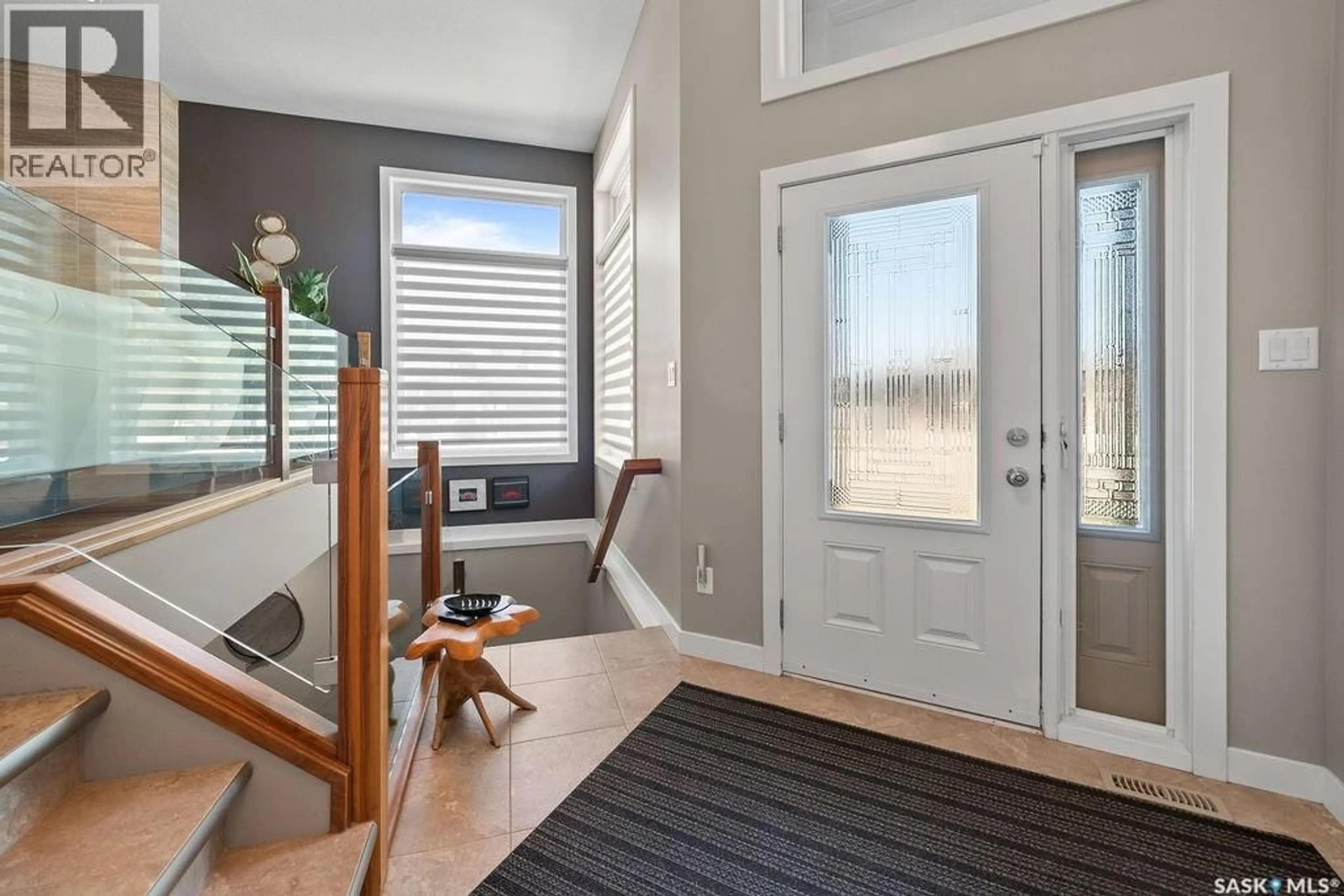 Indoor entryway for 4110 CHUKA DRIVE, Regina Saskatchewan S4V1N2