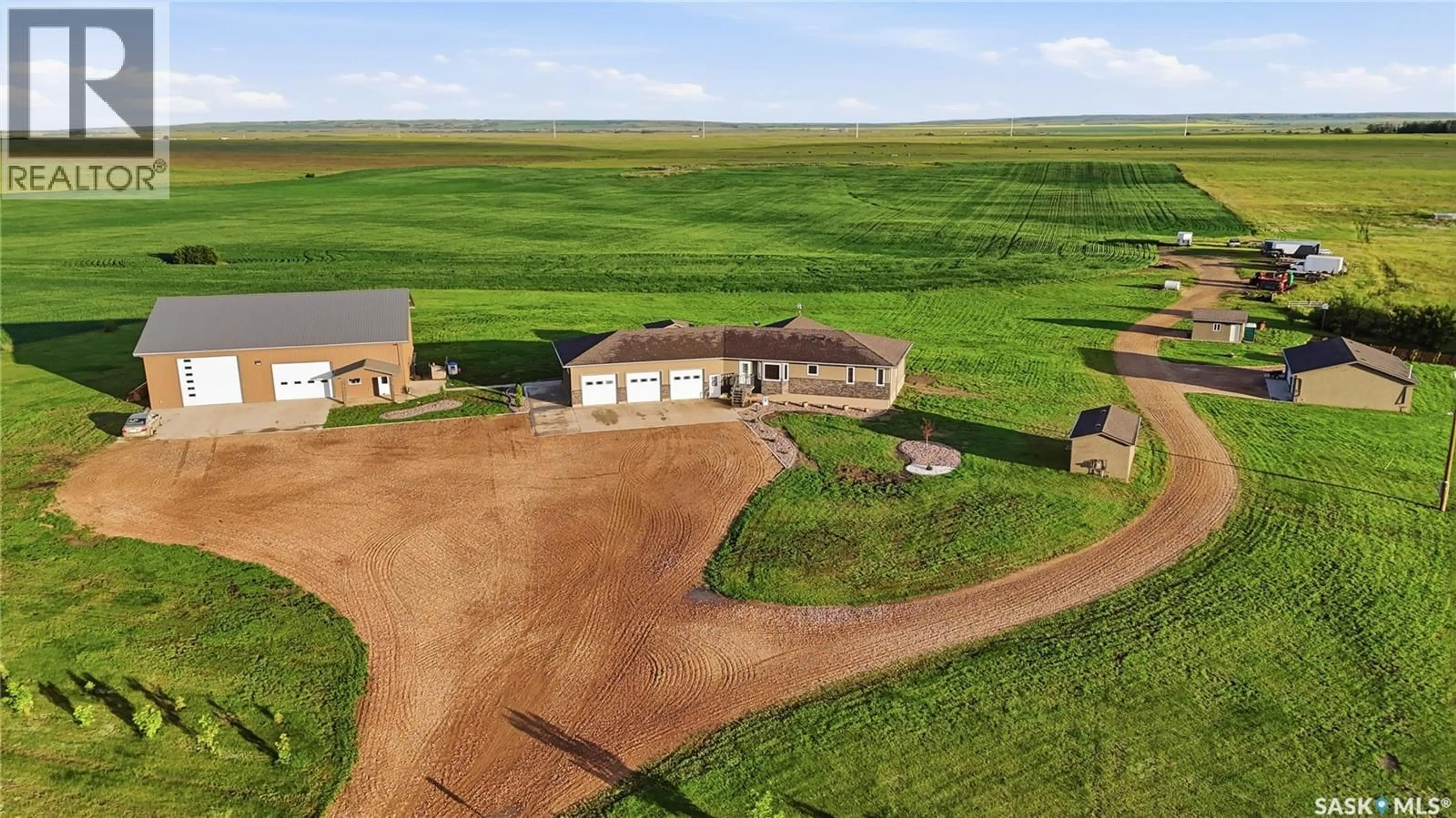 A pic from outside/outdoor area/front of a property/back of a property/a pic from drone, building for NEWSHAM ACREAGE, Wheatlands Rm No. 163 Saskatchewan S0H3E0