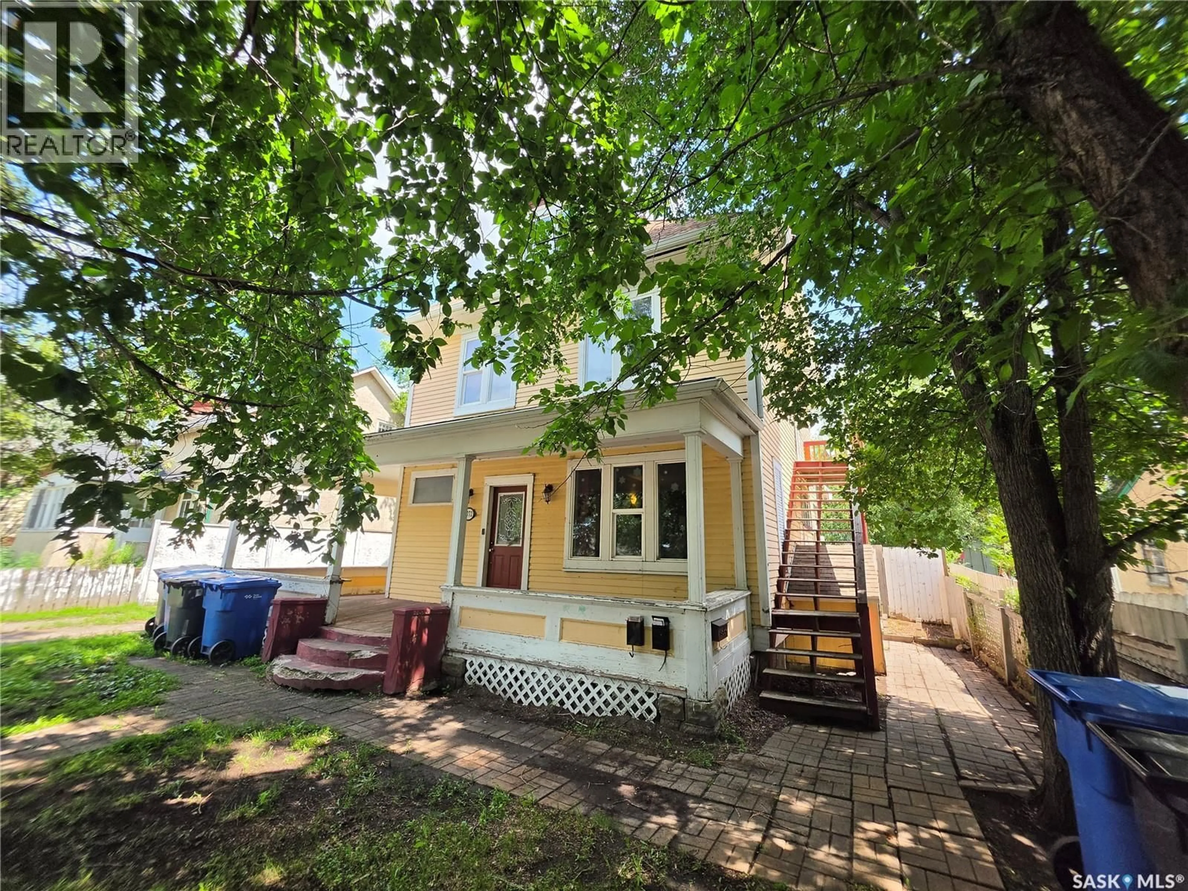A pic from outside/outdoor area/front of a property/back of a property/a pic from drone, street for 1072 104TH STREET, North Battleford Saskatchewan S9A1N4