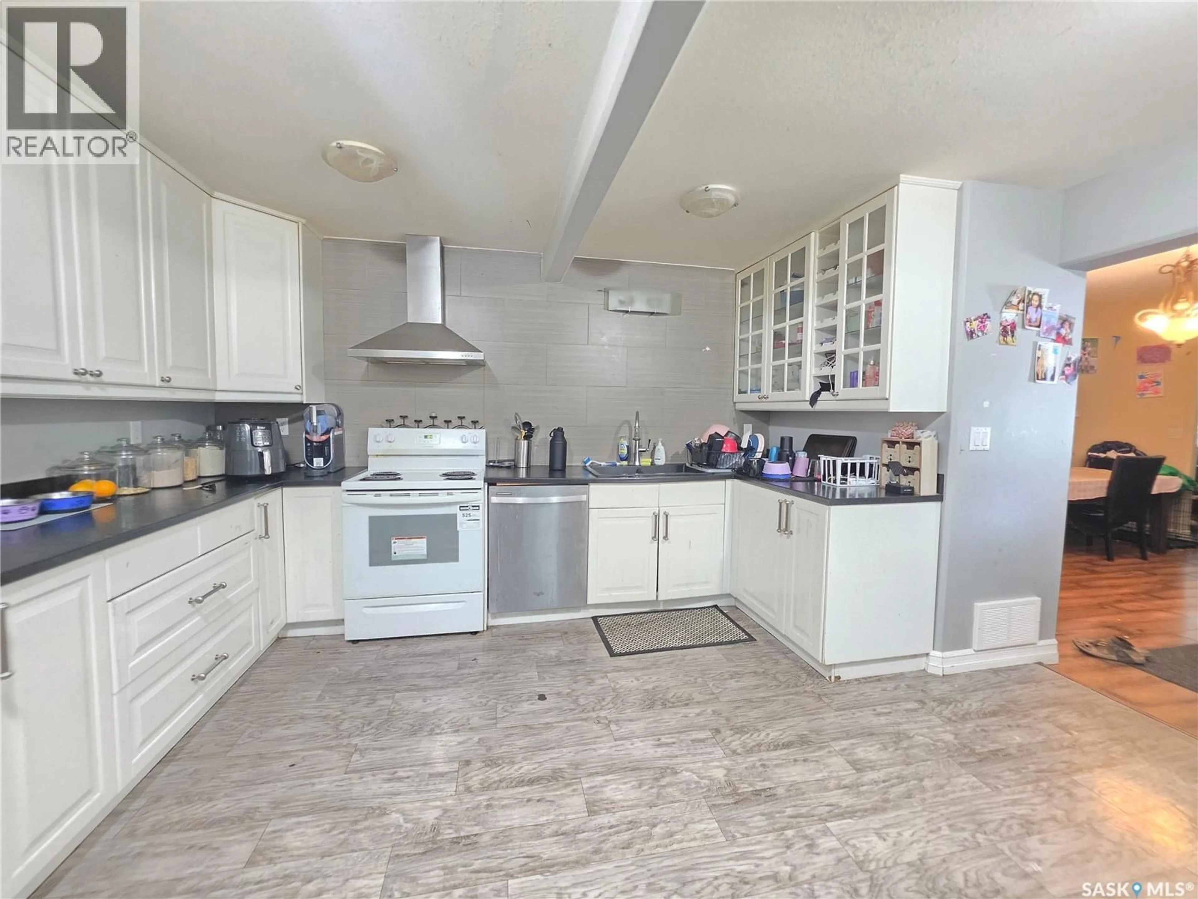 Unknown for 1072 104TH STREET, North Battleford Saskatchewan S9A1N4