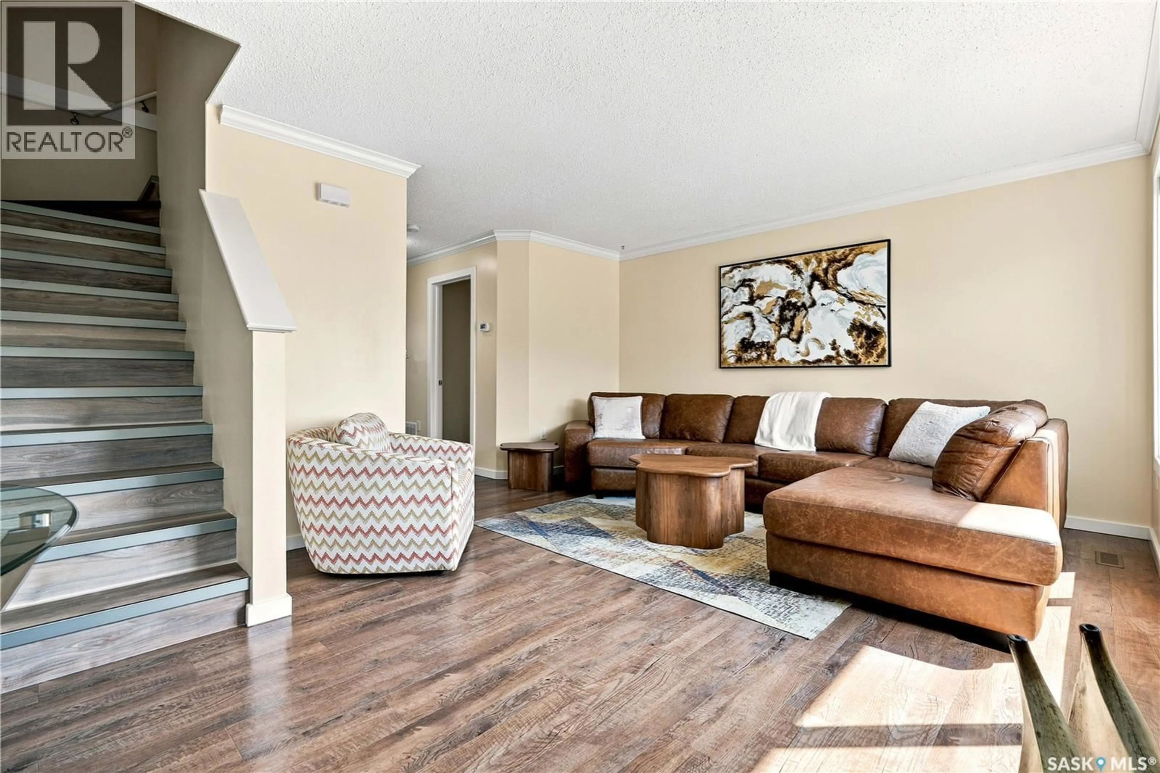 Living room with furniture, unknown for 810 - 309 HAMPTON CIRCLE, Saskatoon Saskatchewan S7R0K1
