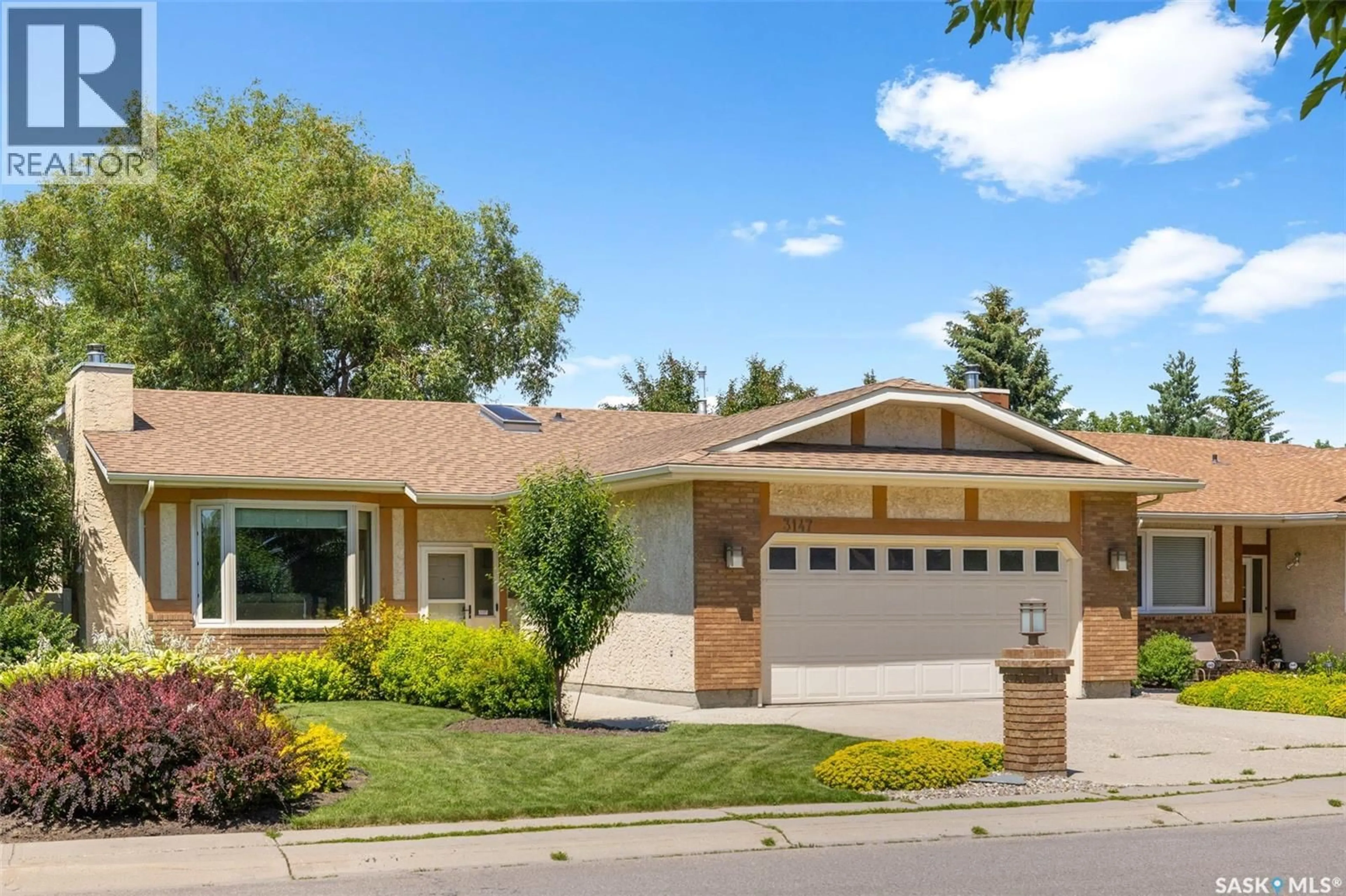 Home with vinyl exterior material, street for 3147 HARDING STREET, Regina Saskatchewan S4V1Z1