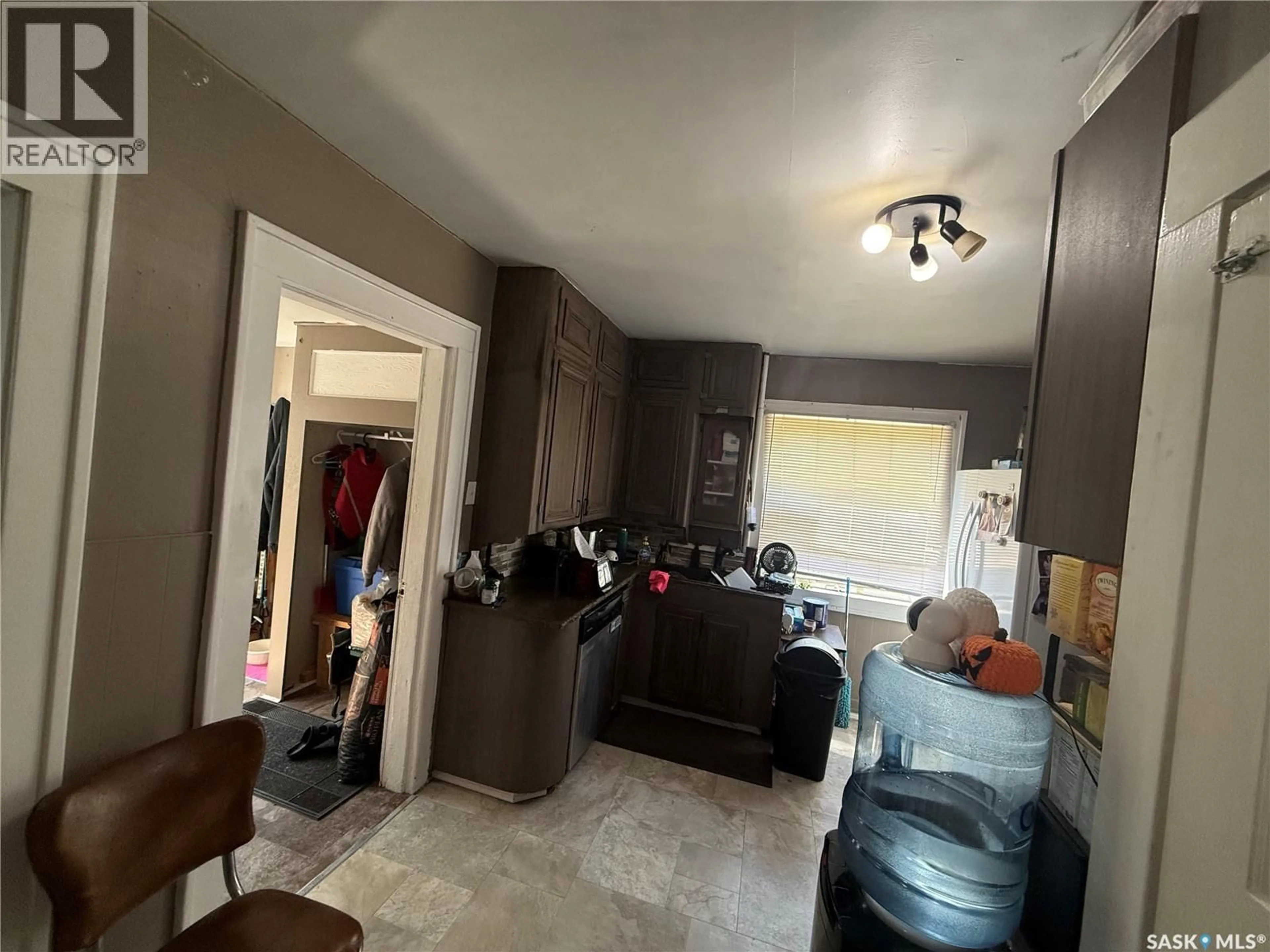 A pic of a room for 418 4TH AVENUE, Assiniboia Saskatchewan S0H0B0