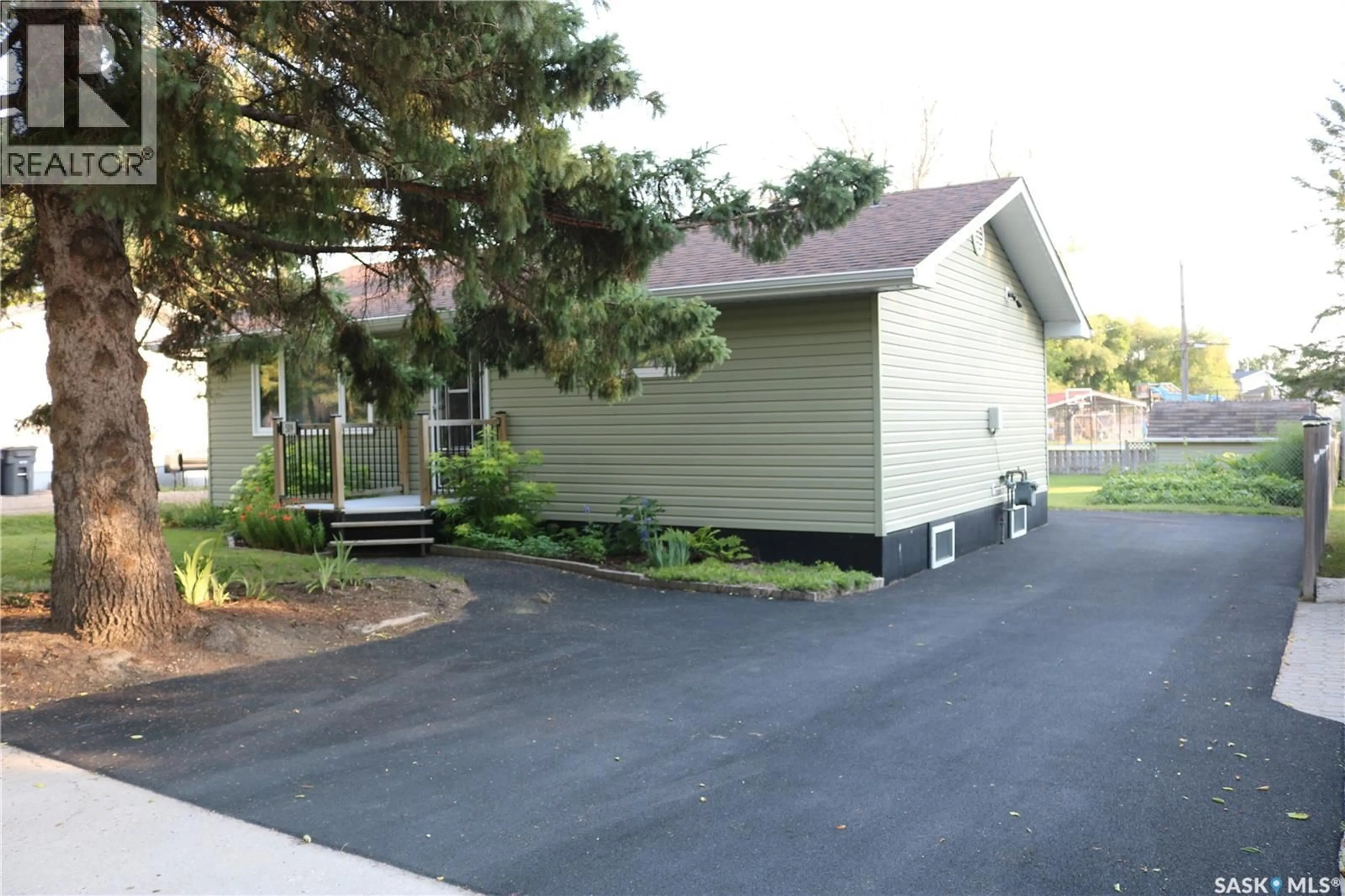 Unknown for 509 MARK AVENUE, Moosomin Saskatchewan S0G3N0