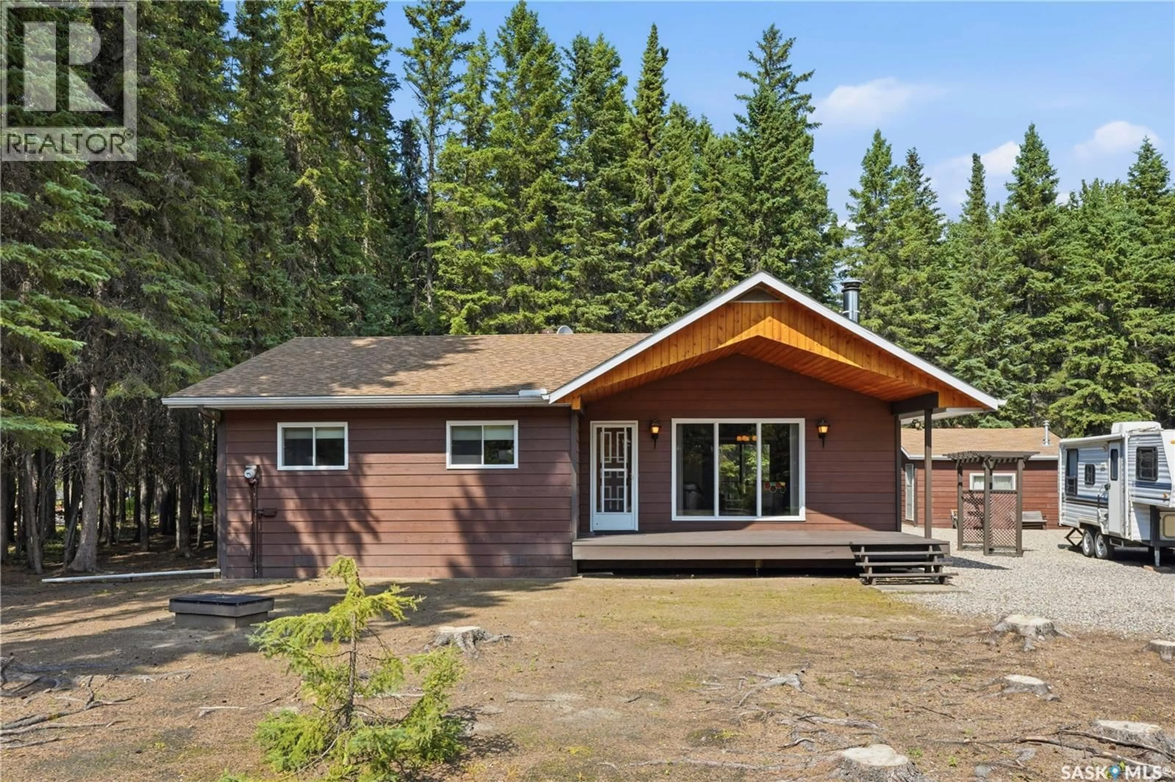 Home with vinyl exterior material, unknown for 23 SASKATCHEWAN DRIVE, Candle Lake Saskatchewan S0J3E0