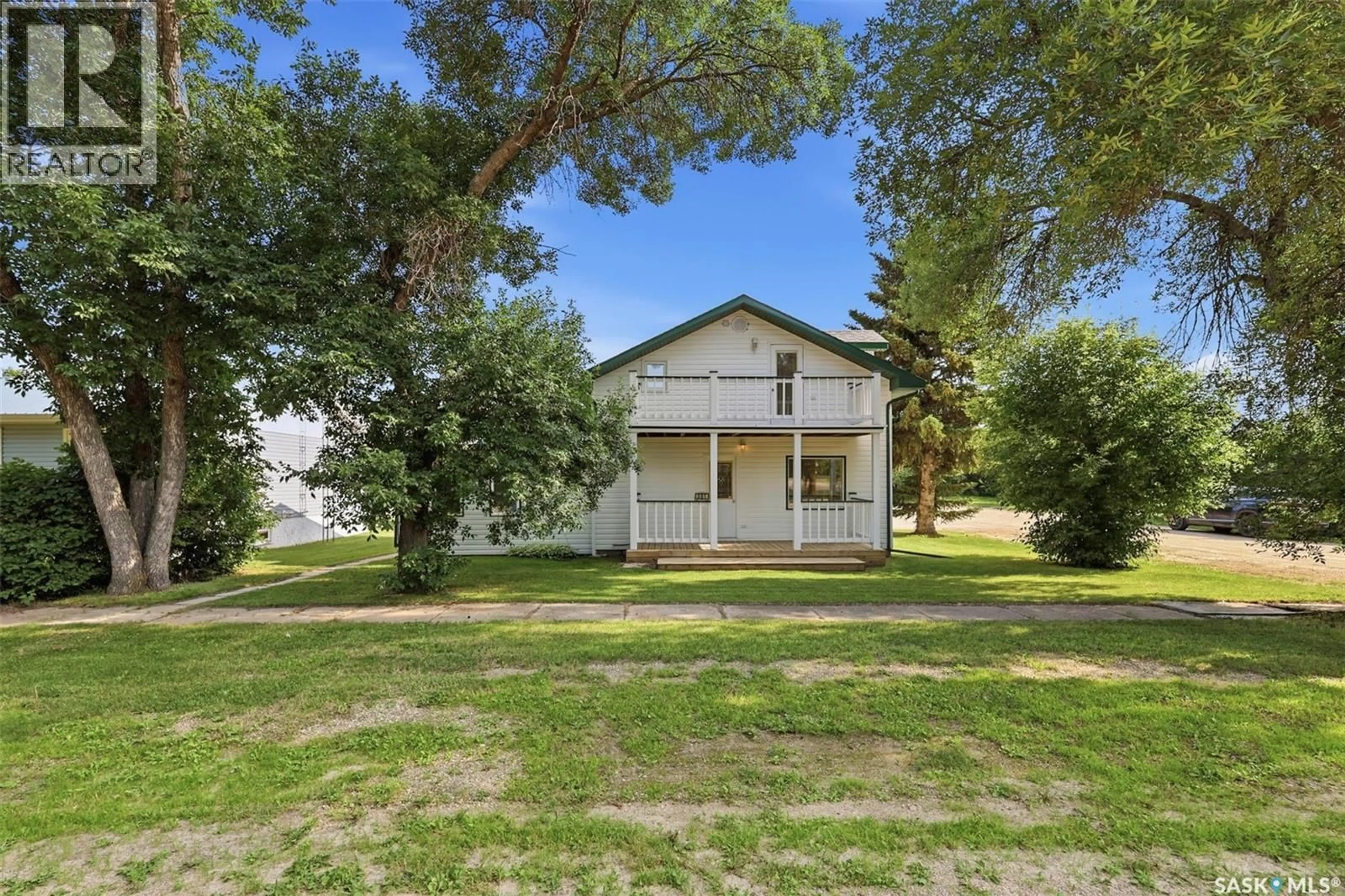 A pic from outside/outdoor area/front of a property/back of a property/a pic from drone, building for 301 RUPERT STREET, Simpson Saskatchewan S0G4M0