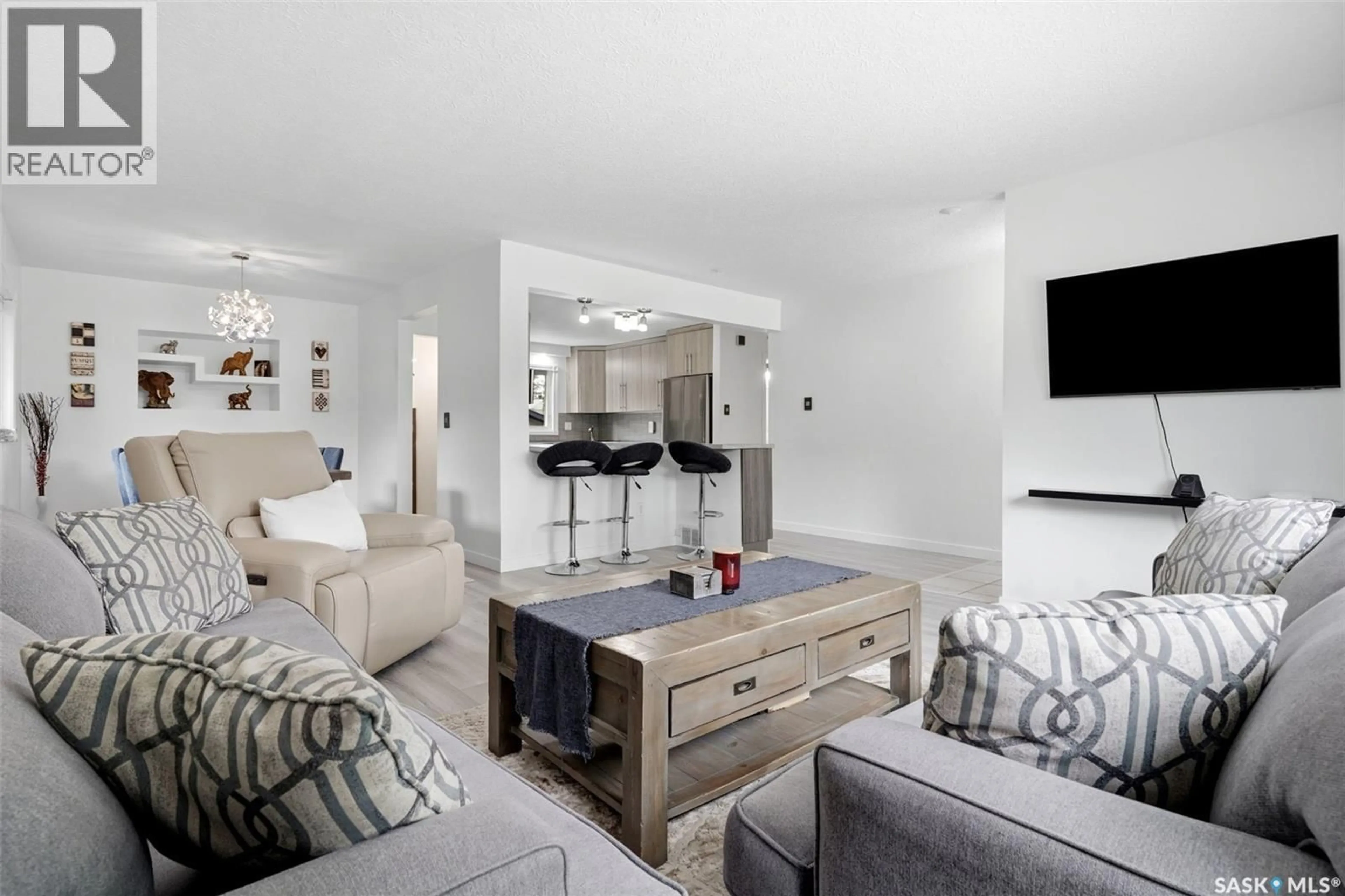 Living room with furniture, unknown for 4064 MONTAGUE STREET, Regina Saskatchewan S4S3K2
